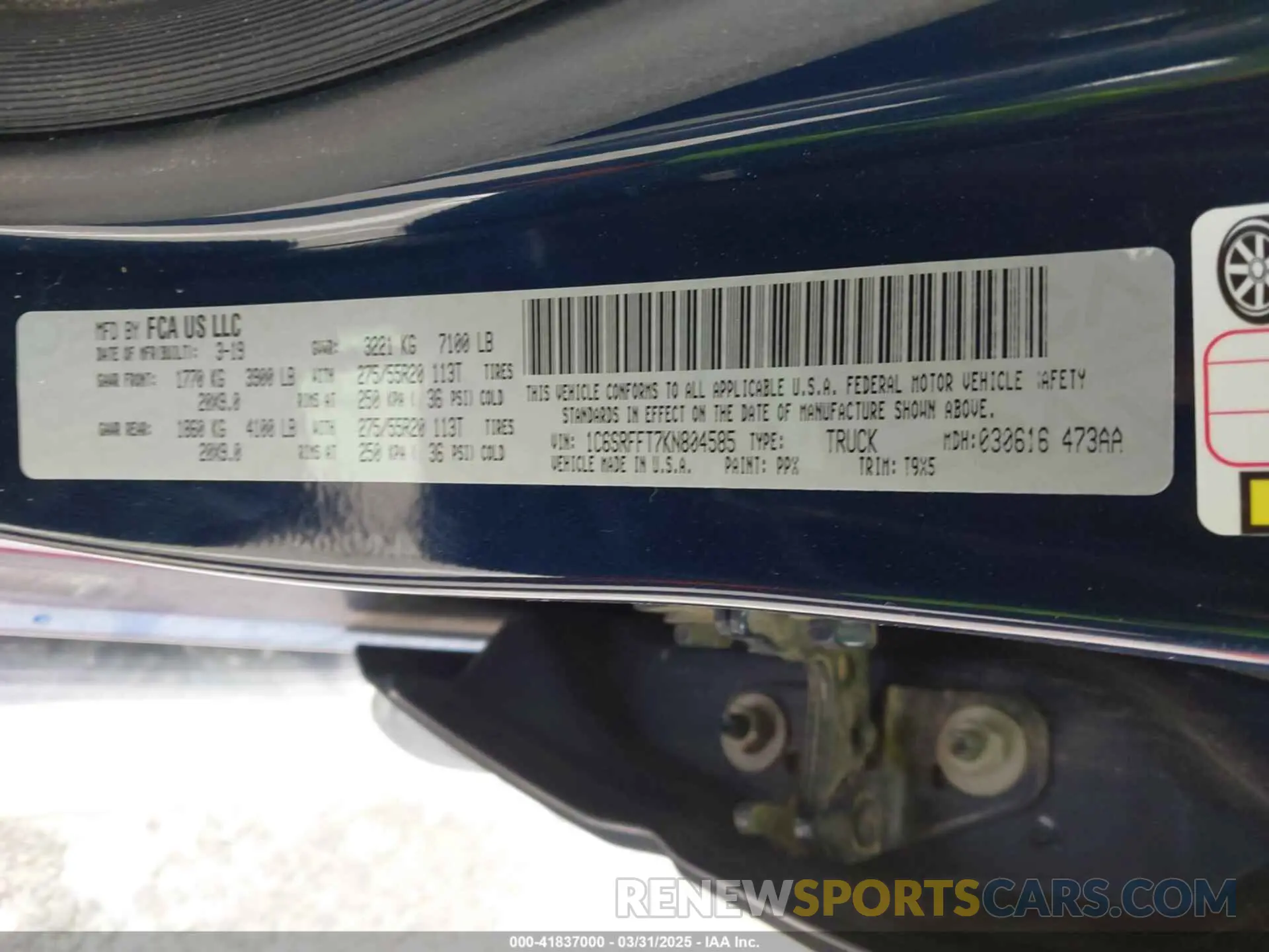 9 Photograph of a damaged car 1C6SRFFT7KN804585 RAM 1500 2019