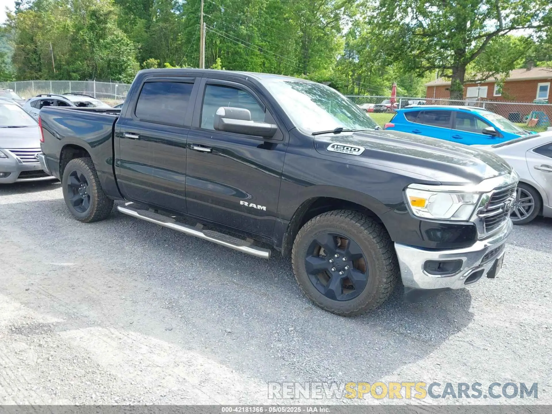 1 Фотография поврежденного автомобиля 1C6SRFFT8KN575141 RAM 1500 2019