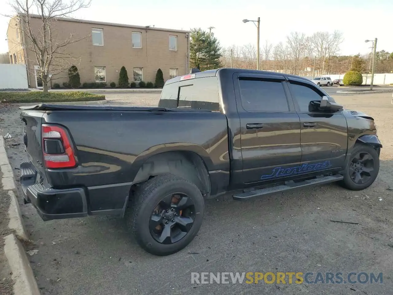 3 Фотография поврежденного автомобиля 1C6SRFFT8KN620112 RAM 1500 2019
