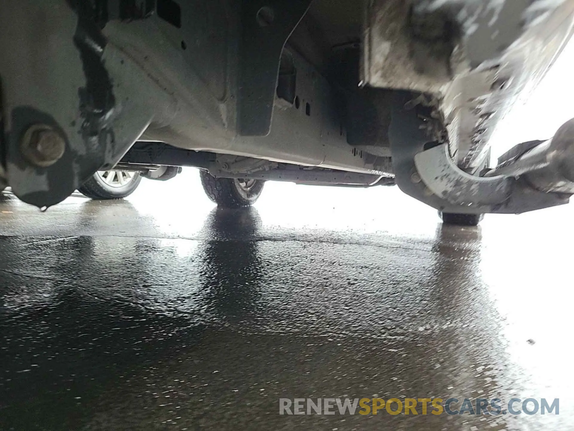 1 Photograph of a damaged car 1C6SRFFT8KN692251 RAM 1500 2019