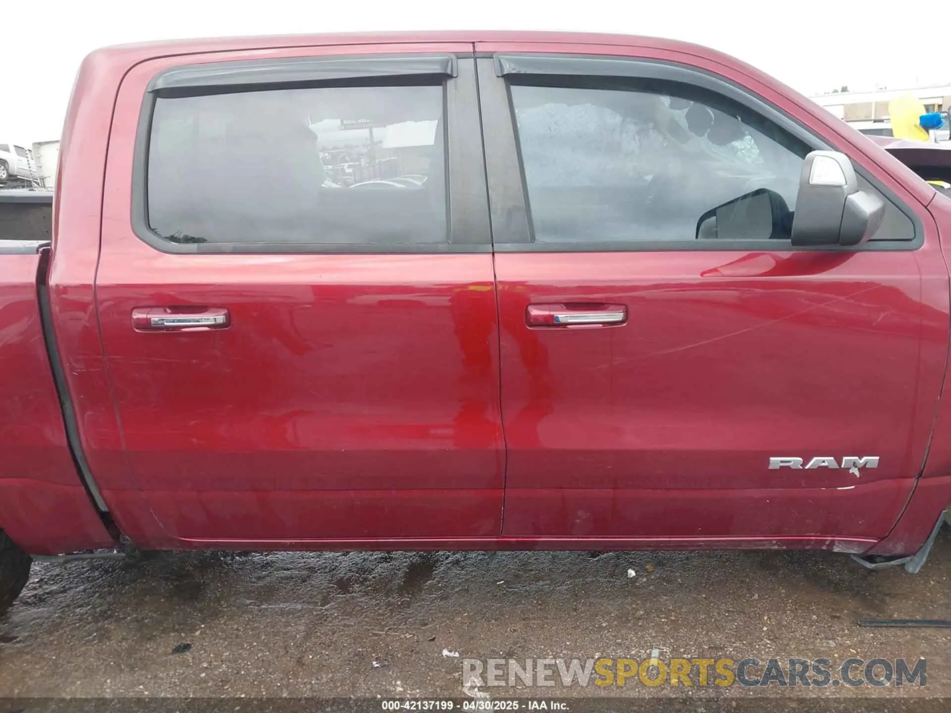 13 Photograph of a damaged car 1C6SRFFT9KN574273 RAM 1500 2019