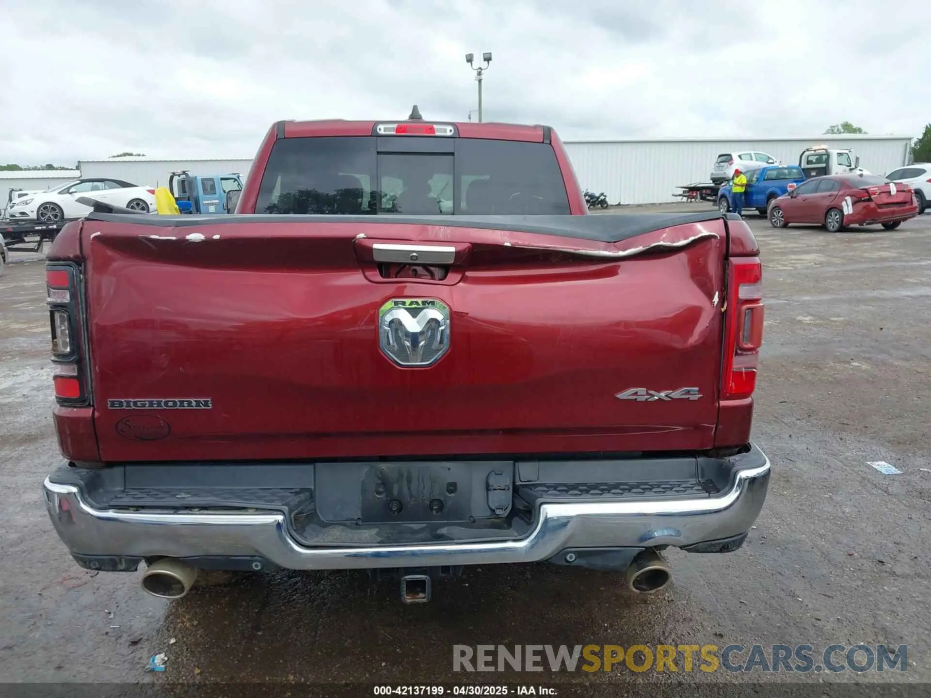 16 Photograph of a damaged car 1C6SRFFT9KN574273 RAM 1500 2019