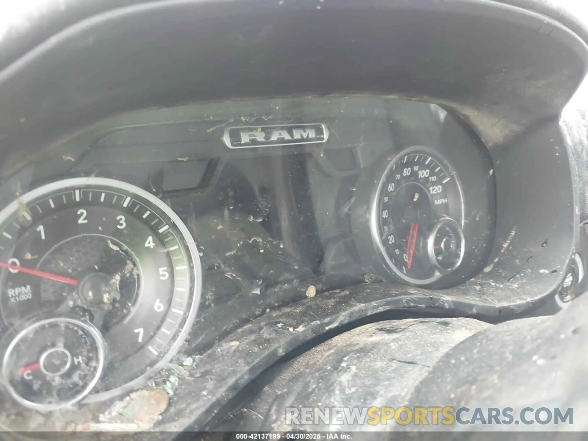 7 Photograph of a damaged car 1C6SRFFT9KN574273 RAM 1500 2019