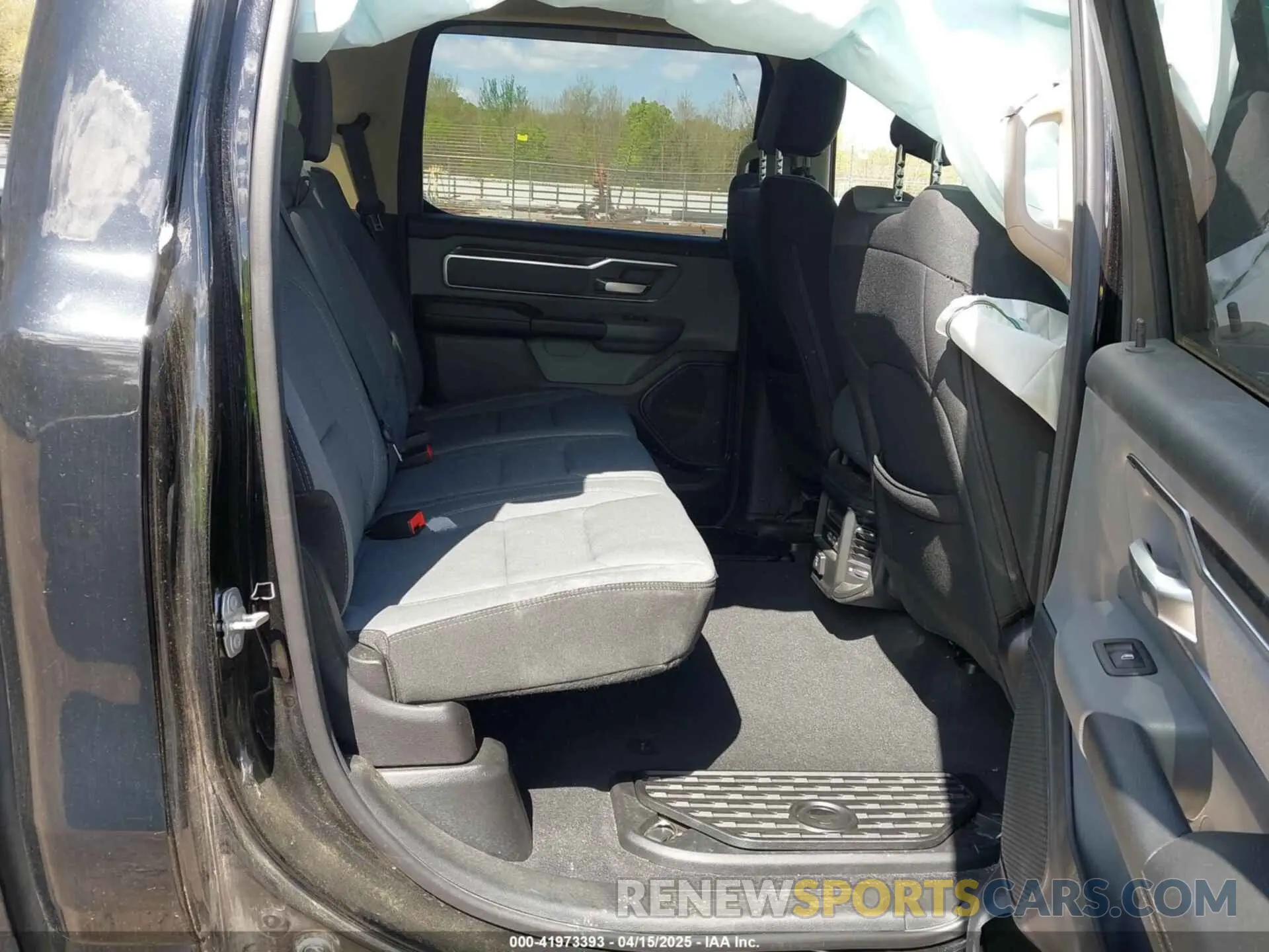8 Фотография поврежденного автомобиля 1C6SRFFT9KN765787 RAM 1500 2019