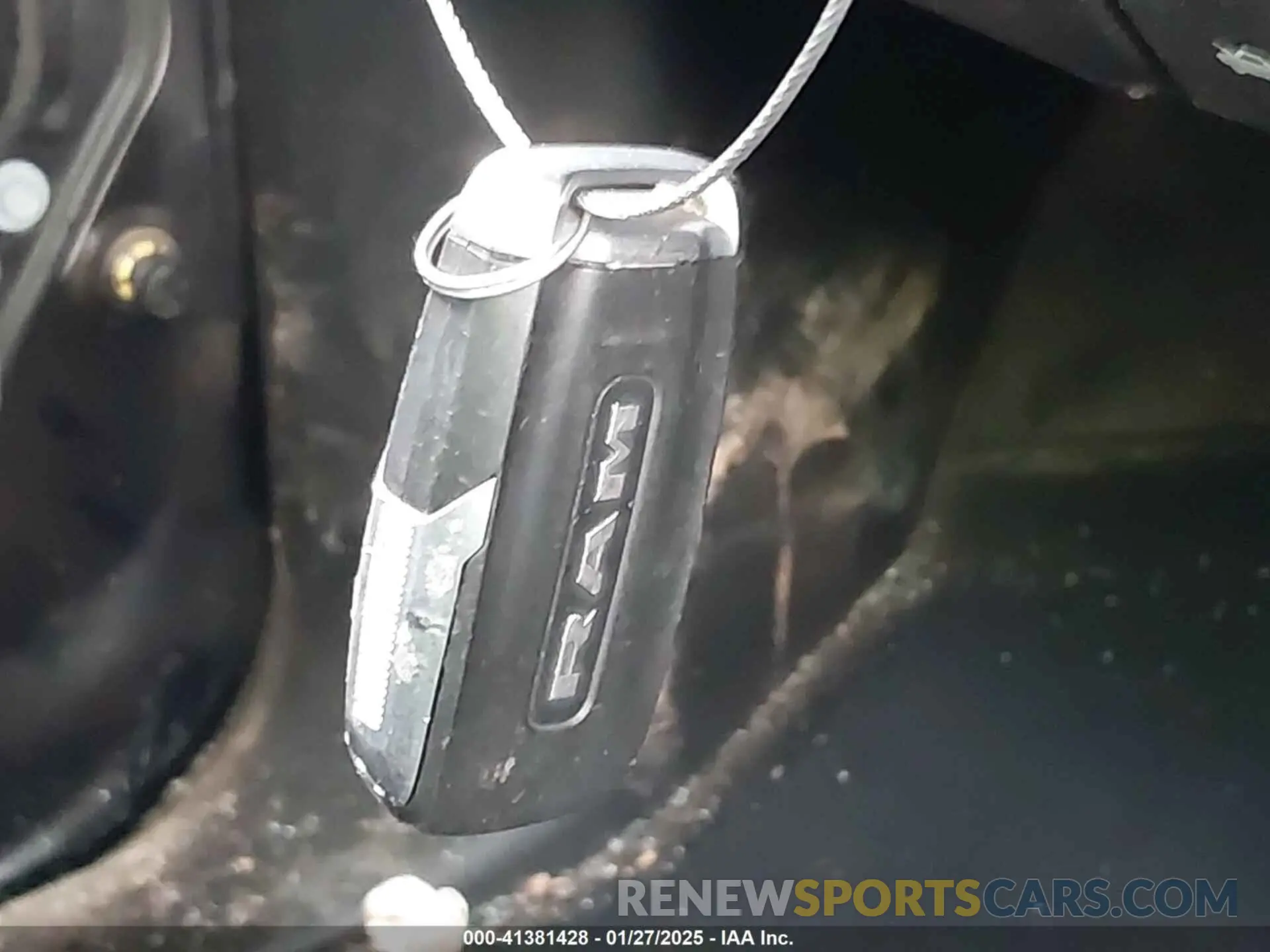 11 Photograph of a damaged car 1C6SRFFT9KN783755 RAM 1500 2019