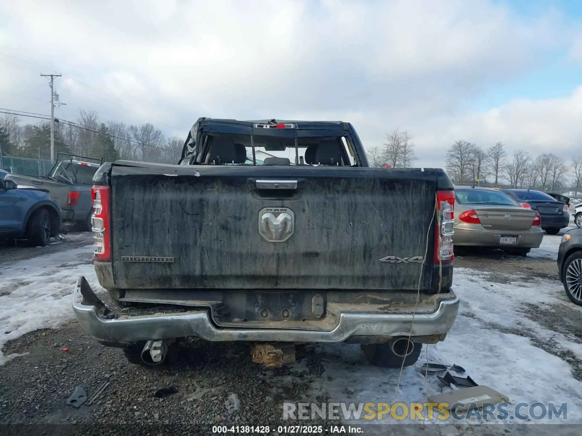 17 Photograph of a damaged car 1C6SRFFT9KN783755 RAM 1500 2019