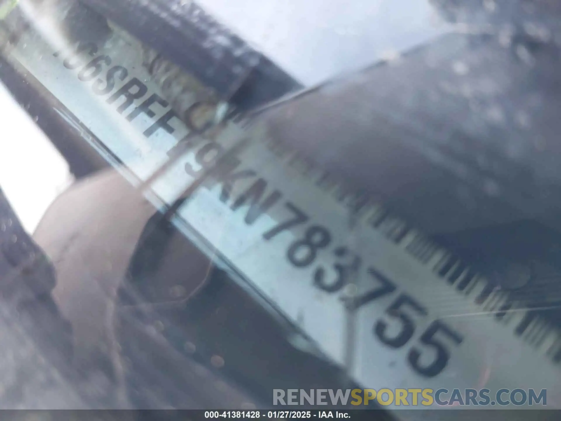 9 Photograph of a damaged car 1C6SRFFT9KN783755 RAM 1500 2019