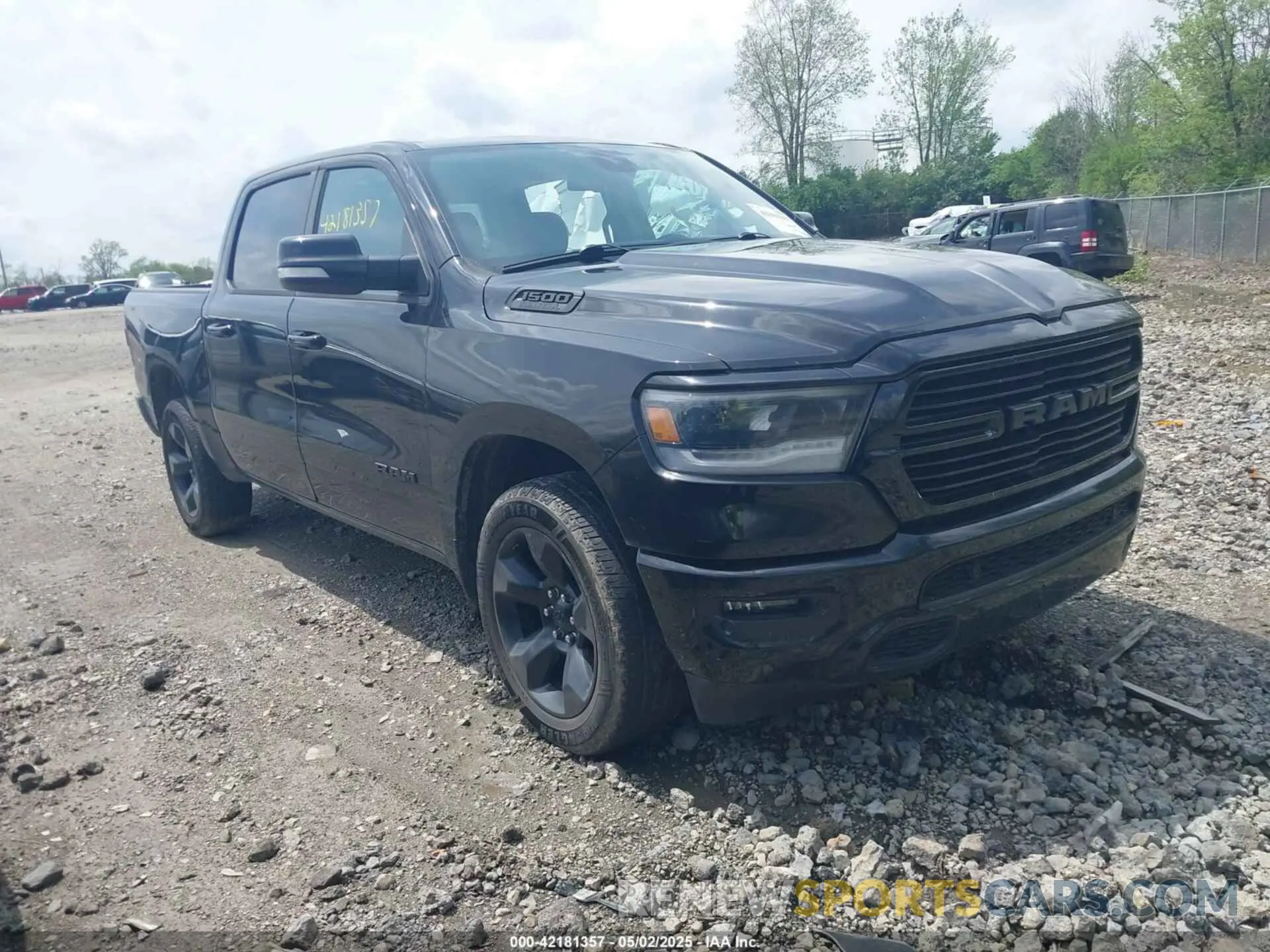 1 Photograph of a damaged car 1C6SRFFTXKN539189 RAM 1500 2019