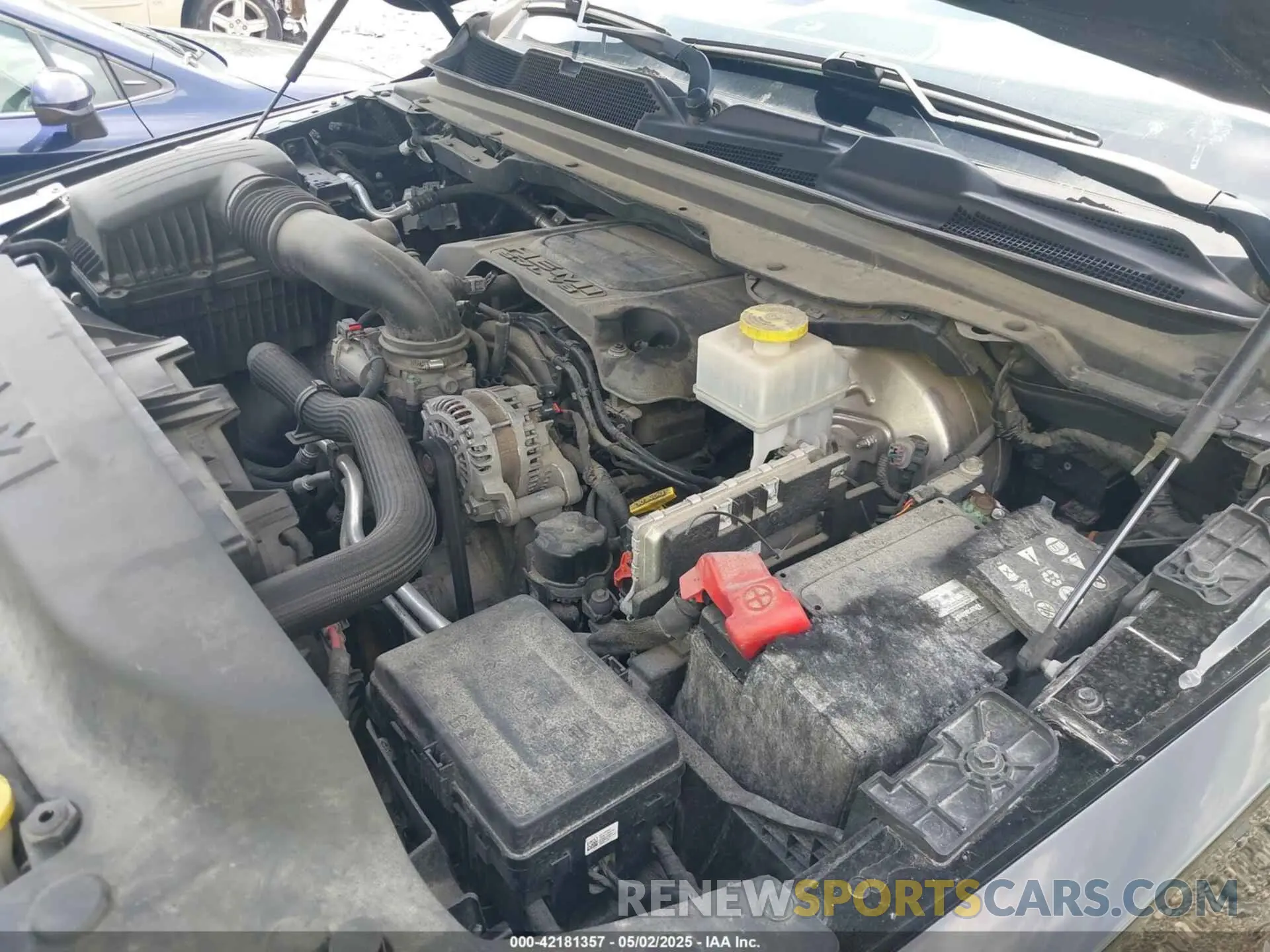 10 Photograph of a damaged car 1C6SRFFTXKN539189 RAM 1500 2019