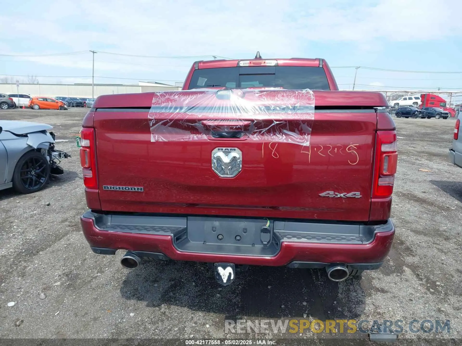 16 Photograph of a damaged car 1C6SRFFTXKN726125 RAM 1500 2019