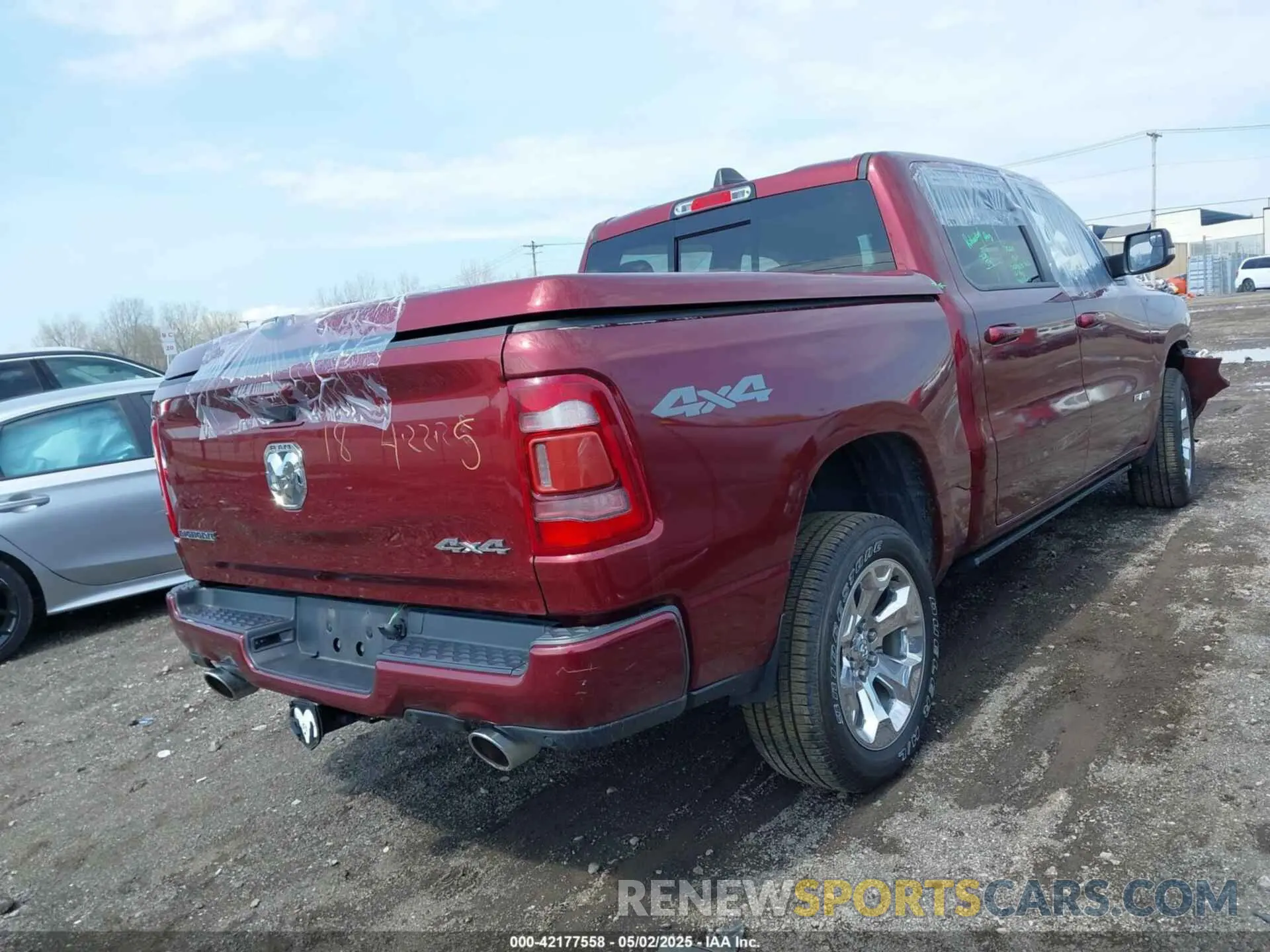 4 Photograph of a damaged car 1C6SRFFTXKN726125 RAM 1500 2019