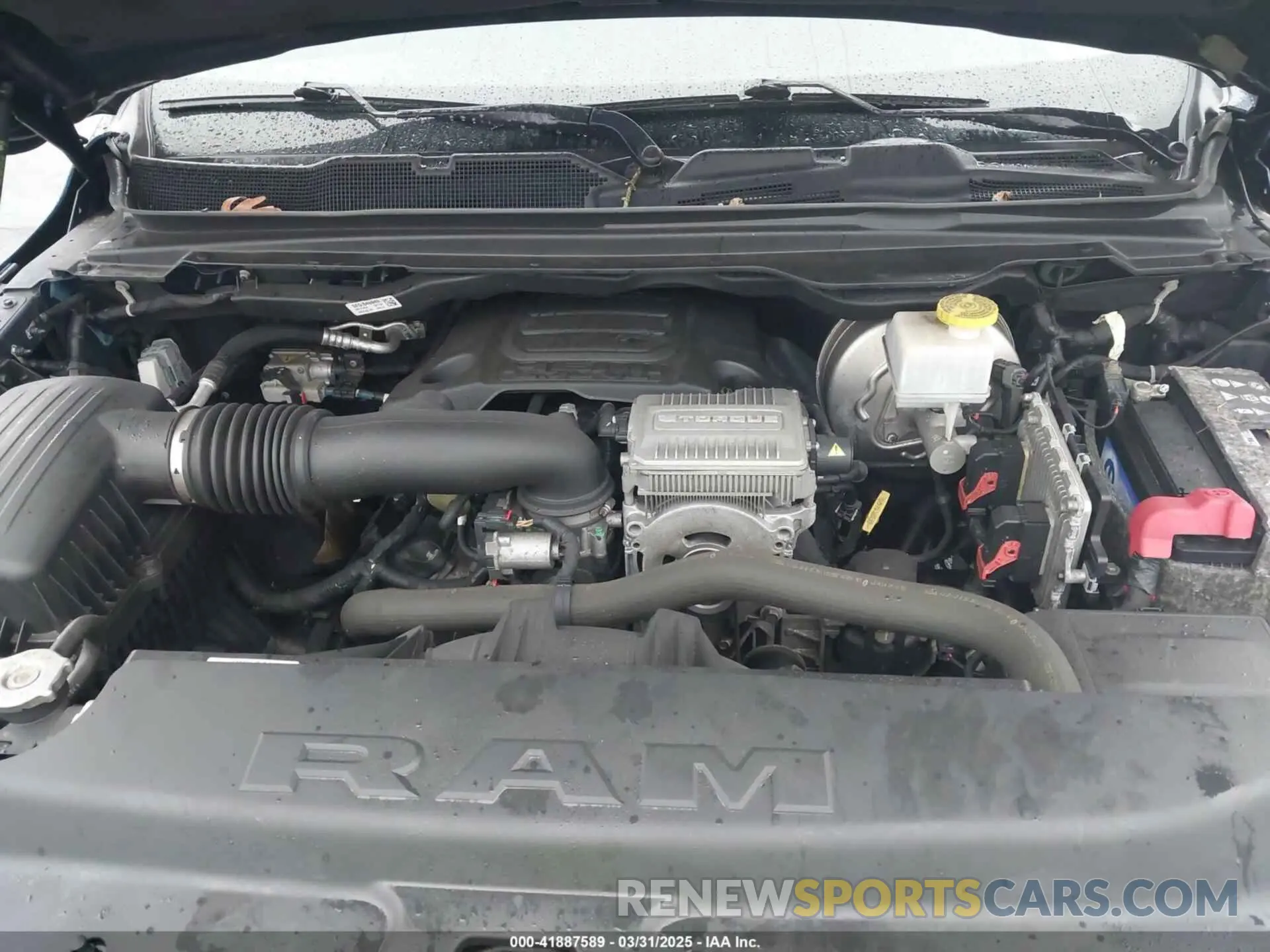 10 Photograph of a damaged car 1C6SRFFTXKN783408 RAM 1500 2019