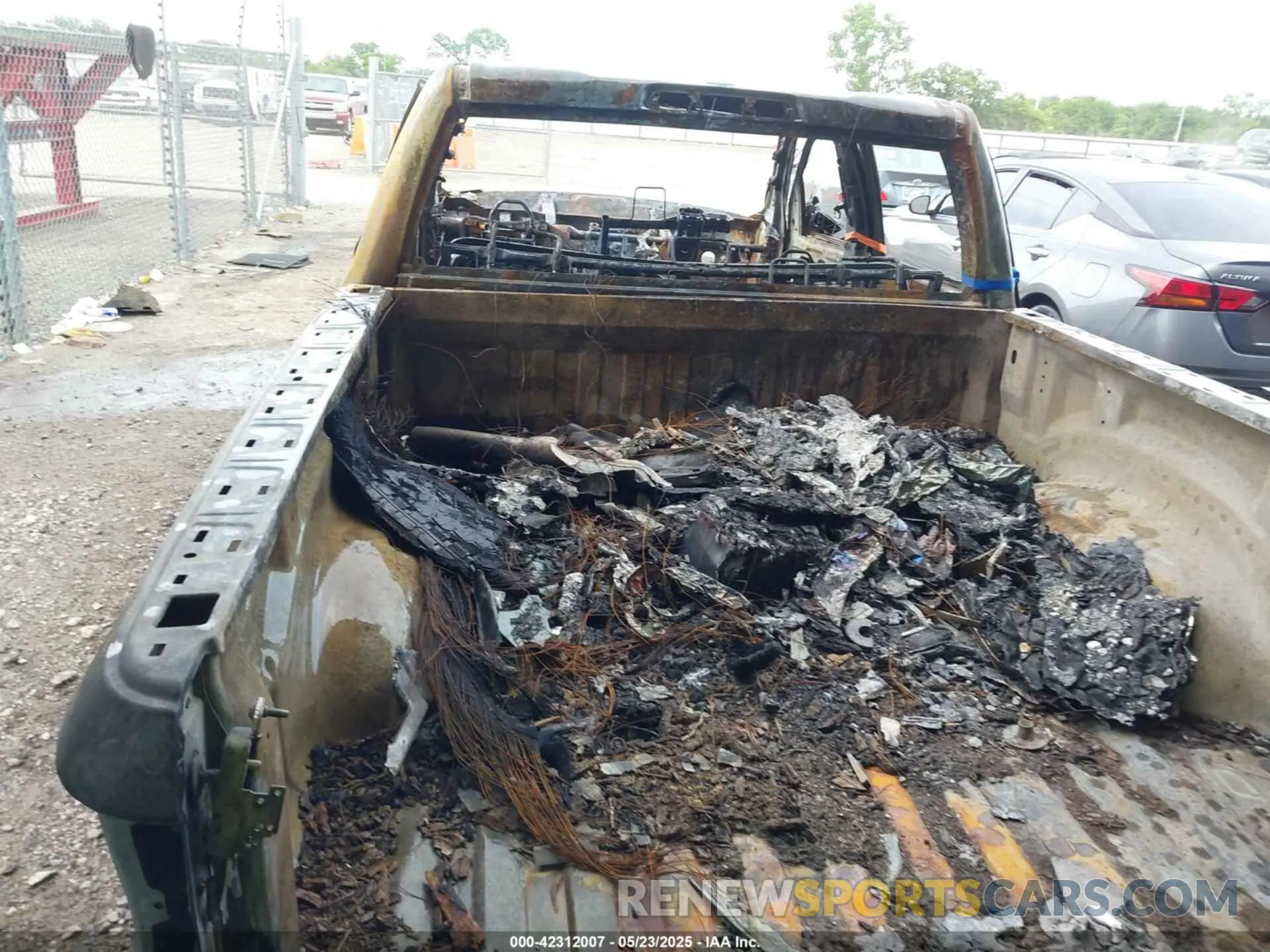 13 Фотография поврежденного автомобиля 1C6SRFGT2KN591334 RAM 1500 2019
