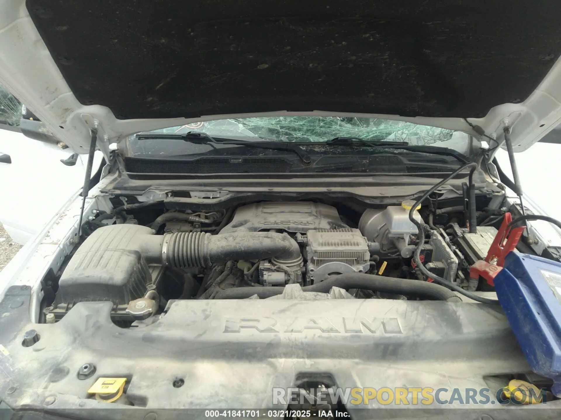 10 Photograph of a damaged car 1C6SRFGT3KN580746 RAM 1500 2019