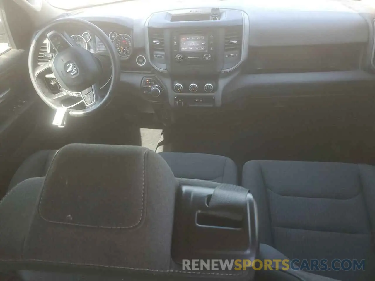 8 Photograph of a damaged car 1C6SRFGT6KN583124 RAM 1500 2019