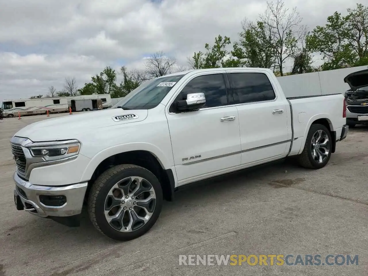 1 Photograph of a damaged car 1C6SRFHT3KN559443 RAM 1500 2019