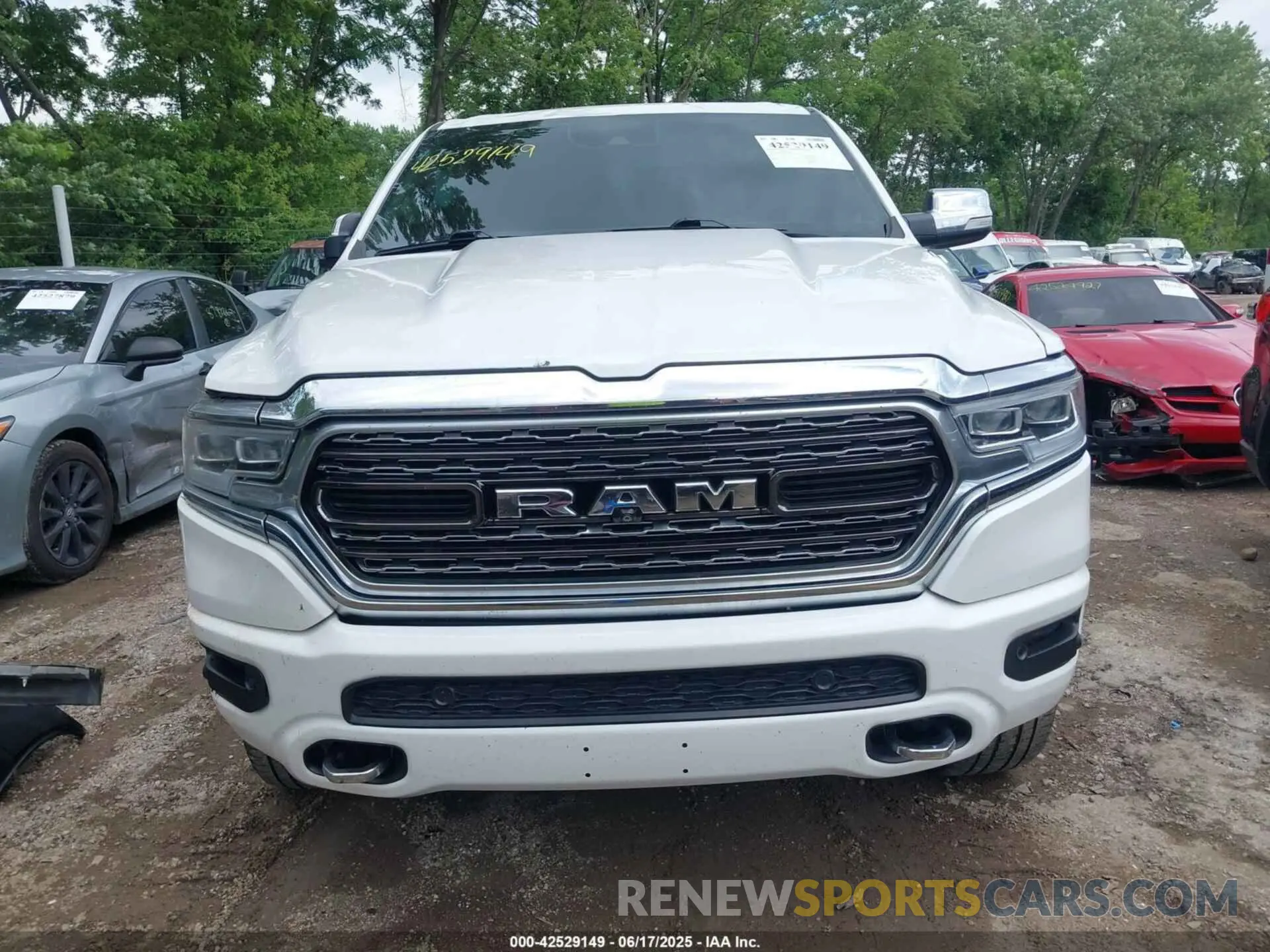 12 Photograph of a damaged car 1C6SRFHT8KN695891 RAM 1500 2019