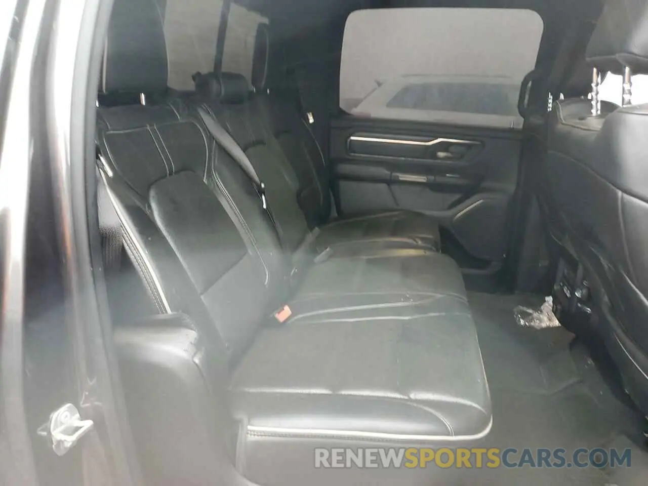 10 Photograph of a damaged car 1C6SRFHTXKN512958 RAM 1500 2019