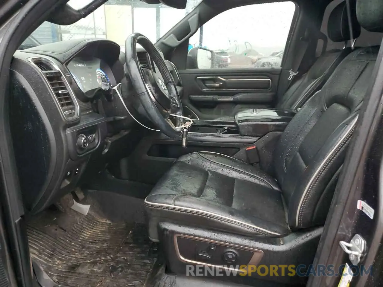 7 Photograph of a damaged car 1C6SRFHTXKN512958 RAM 1500 2019