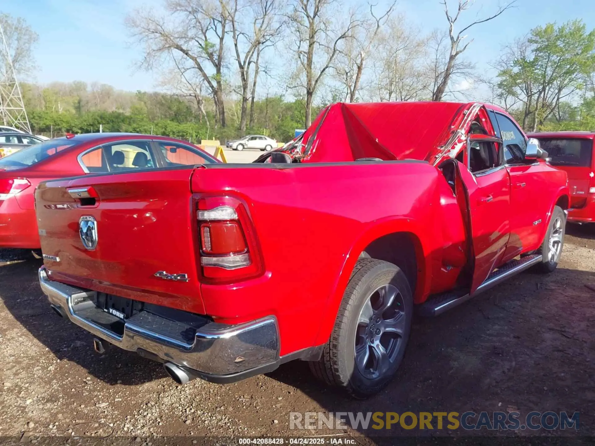 6 Photograph of a damaged car 1C6SRFJT0KN521694 RAM 1500 2019