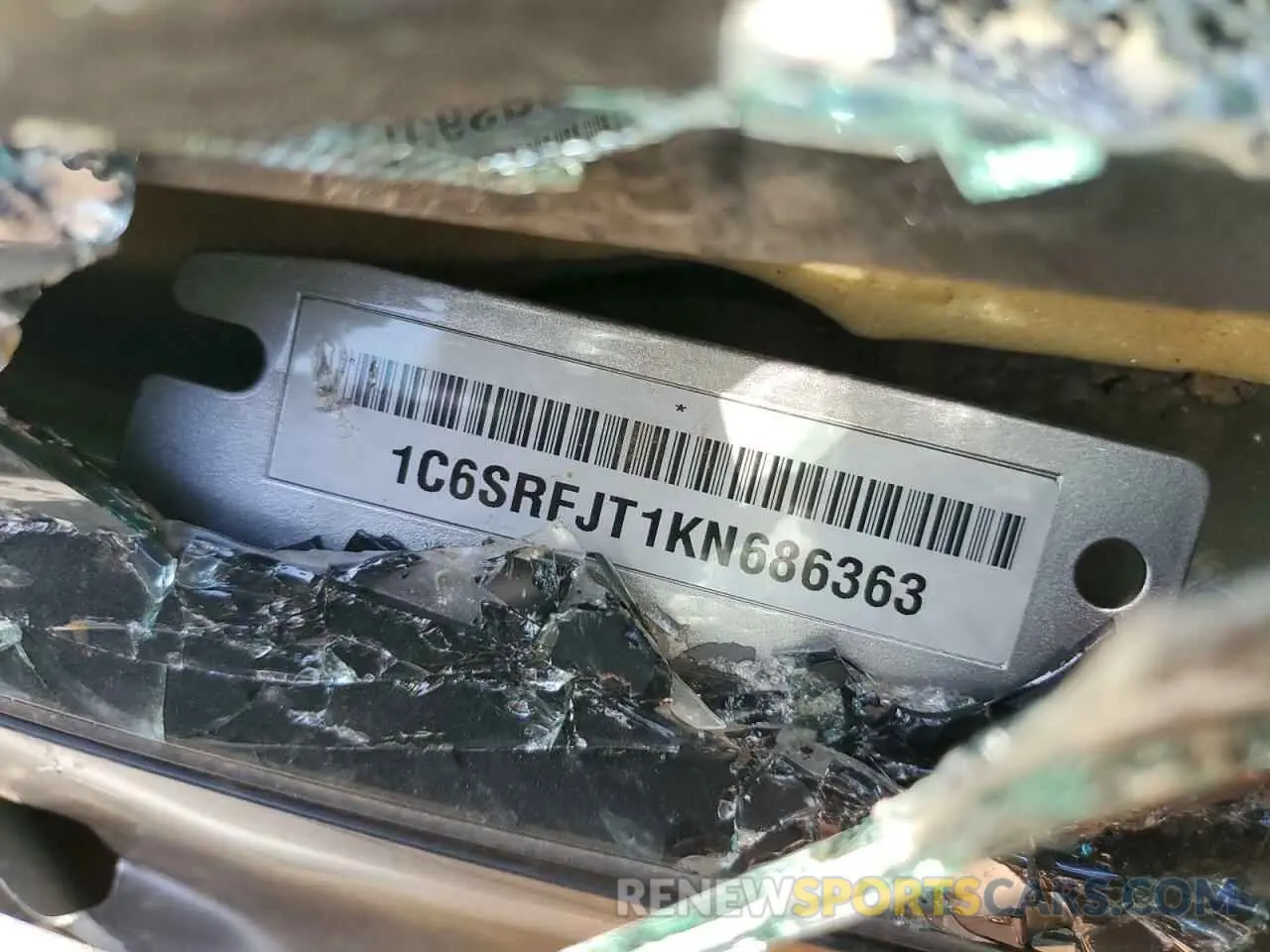 12 Фотография поврежденного автомобиля 1C6SRFJT1KN686363 RAM 1500 2019
