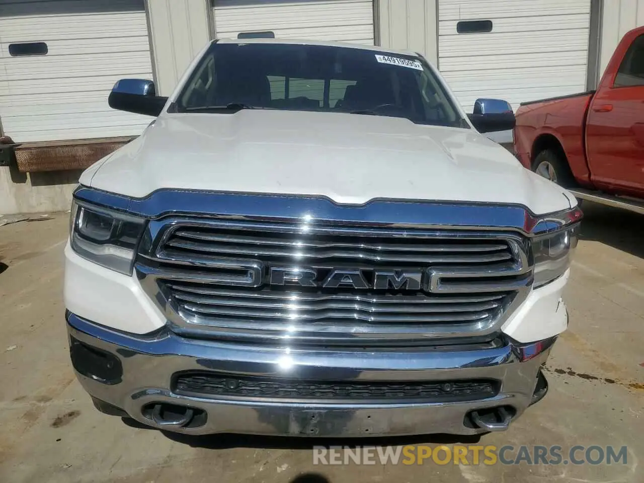 5 Photograph of a damaged car 1C6SRFJT2KN663786 RAM 1500 2019