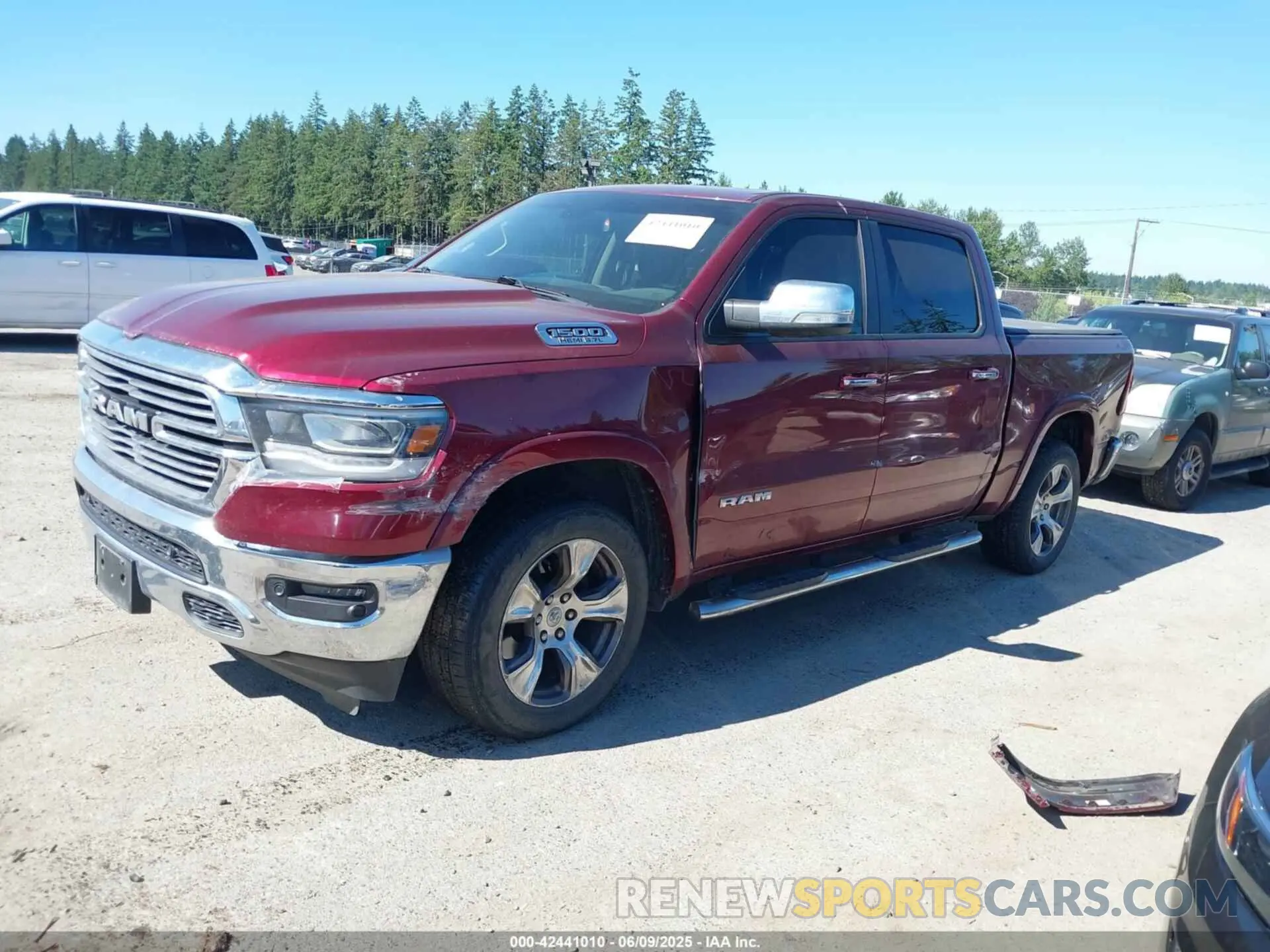 2 Photograph of a damaged car 1C6SRFJT2KN677400 RAM 1500 2019