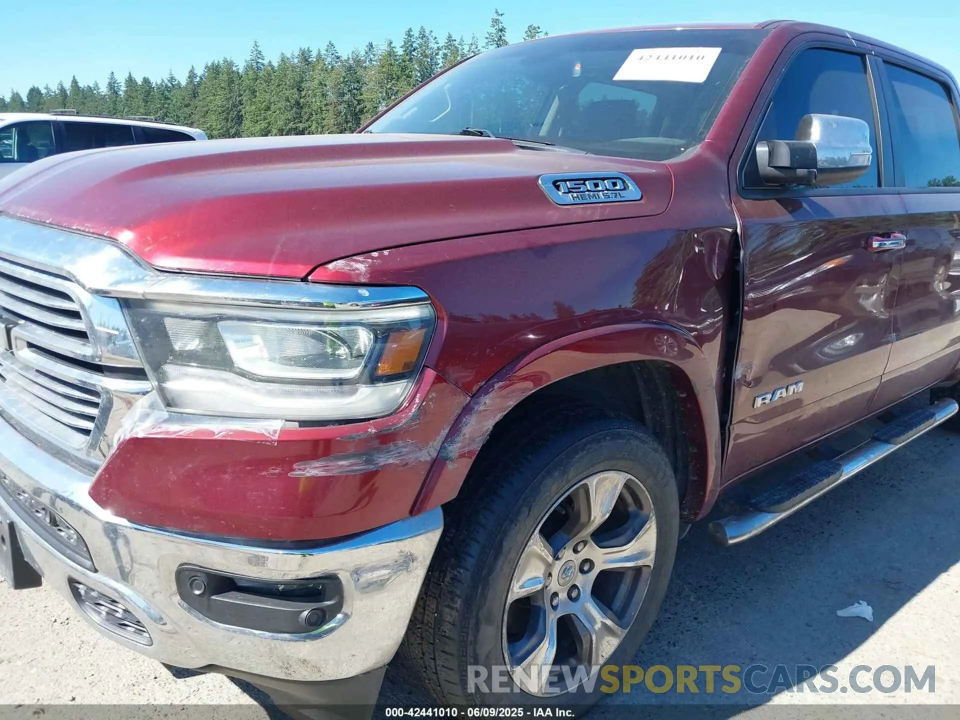 20 Photograph of a damaged car 1C6SRFJT2KN677400 RAM 1500 2019