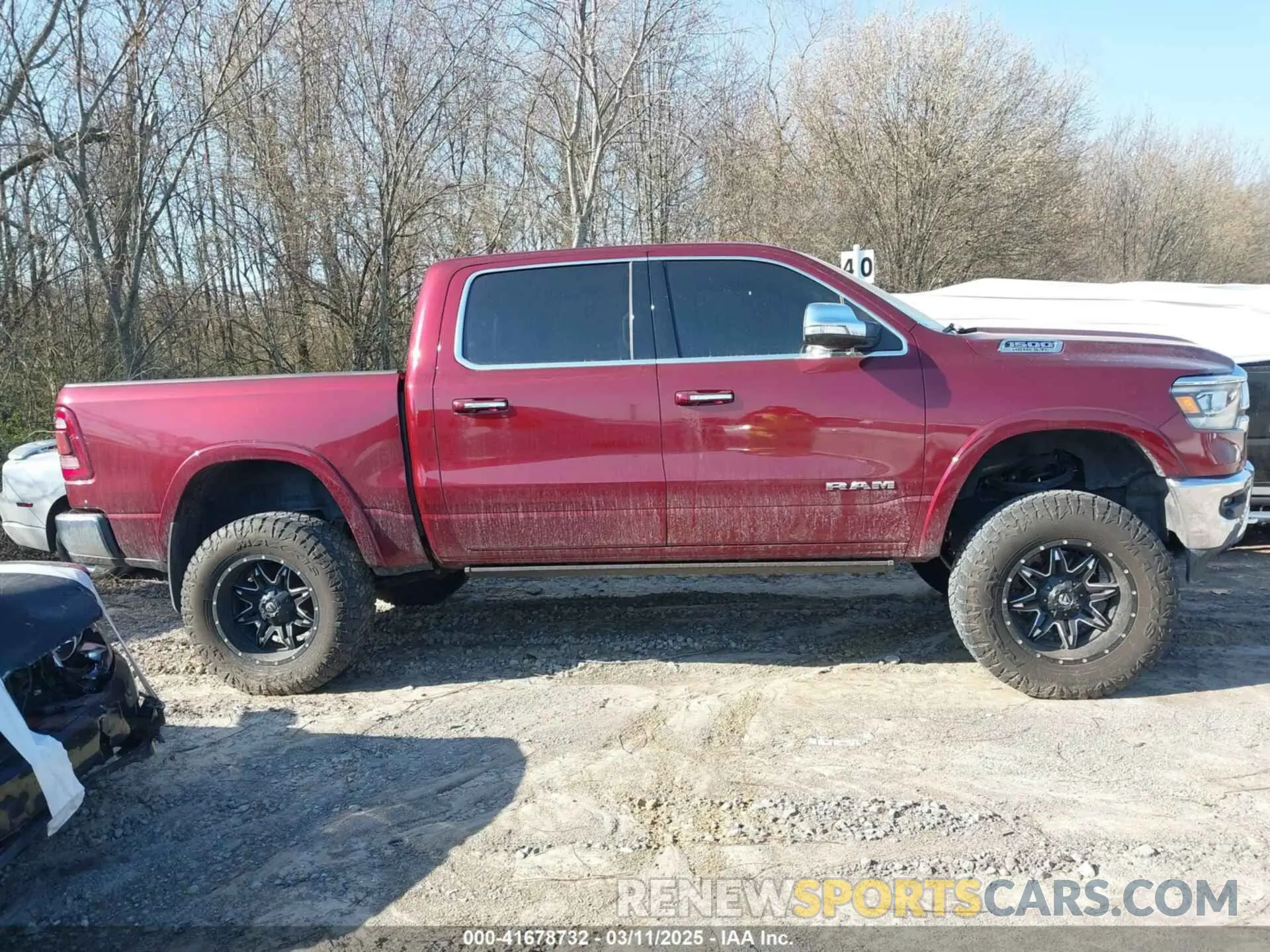 13 Photograph of a damaged car 1C6SRFJT3KN512116 RAM 1500 2019