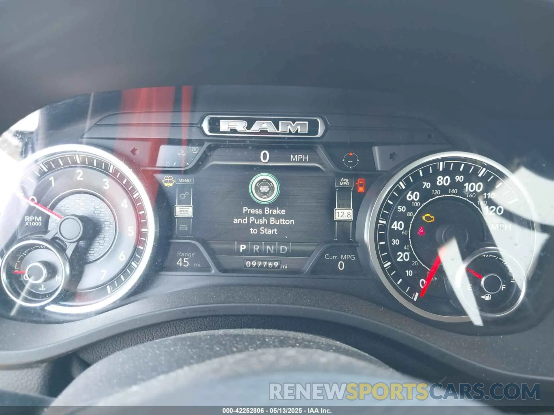 15 Photograph of a damaged car 1C6SRFJT3KN542779 RAM 1500 2019