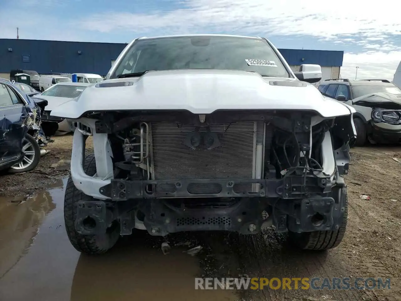 5 Photograph of a damaged car 1C6SRFJT3KN786593 RAM 1500 2019