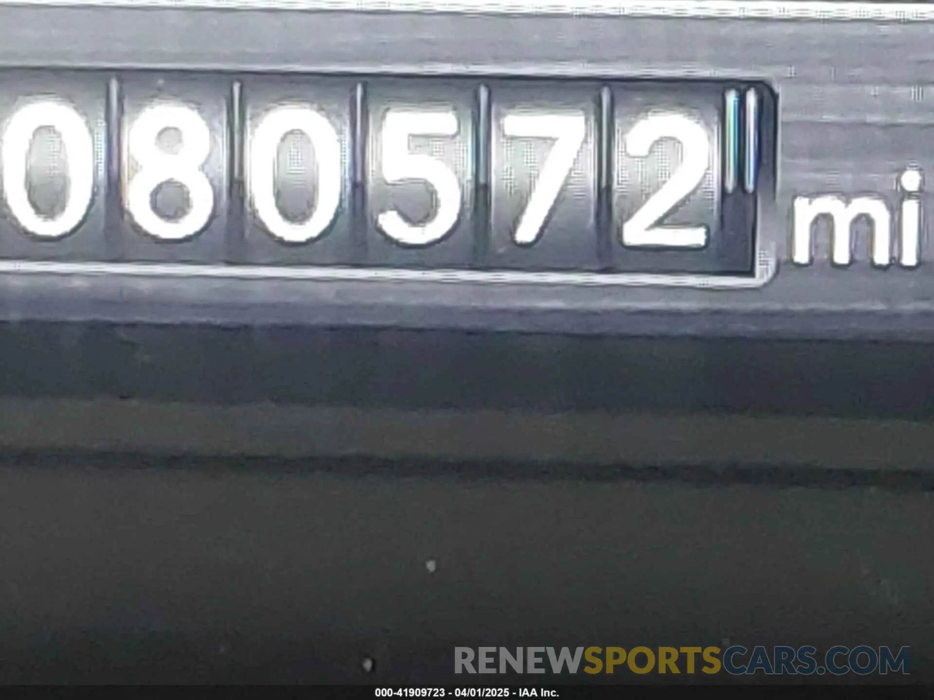 15 Photograph of a damaged car 1C6SRFJT5KN807637 RAM 1500 2019