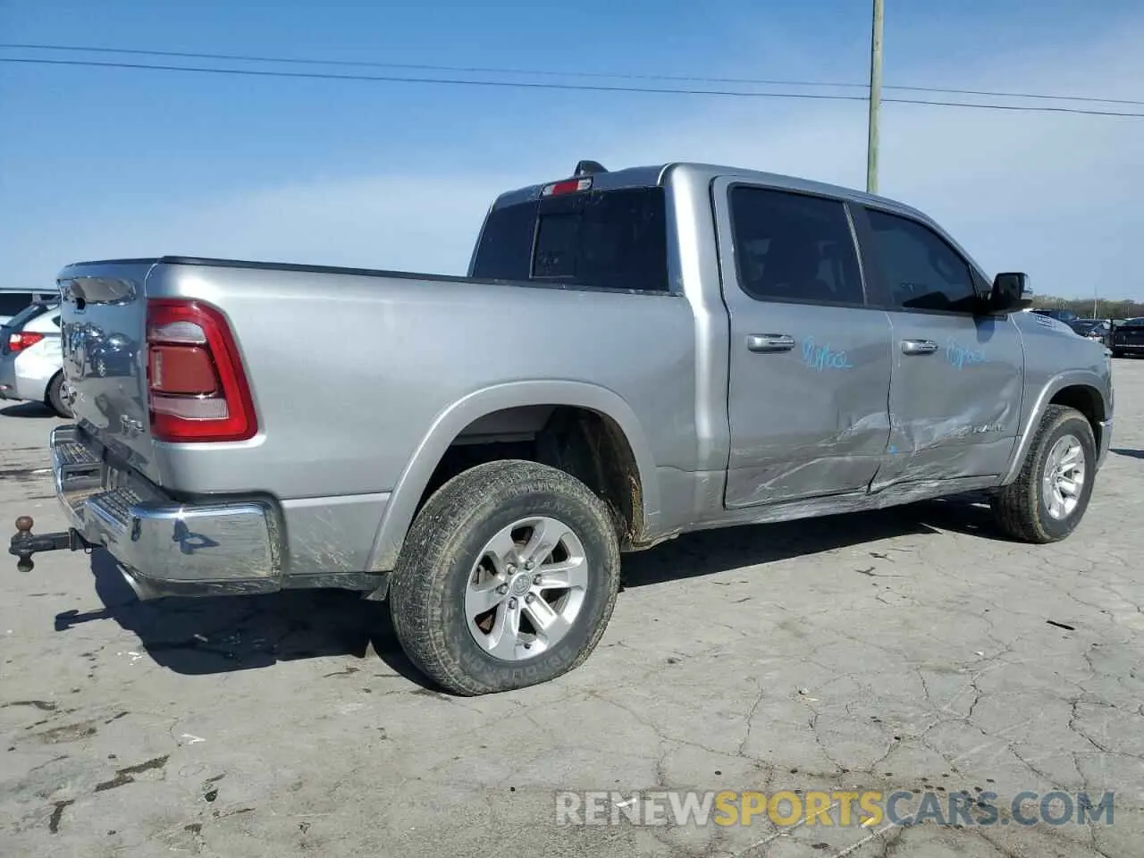3 Photograph of a damaged car 1C6SRFJT6KN681255 RAM 1500 2019