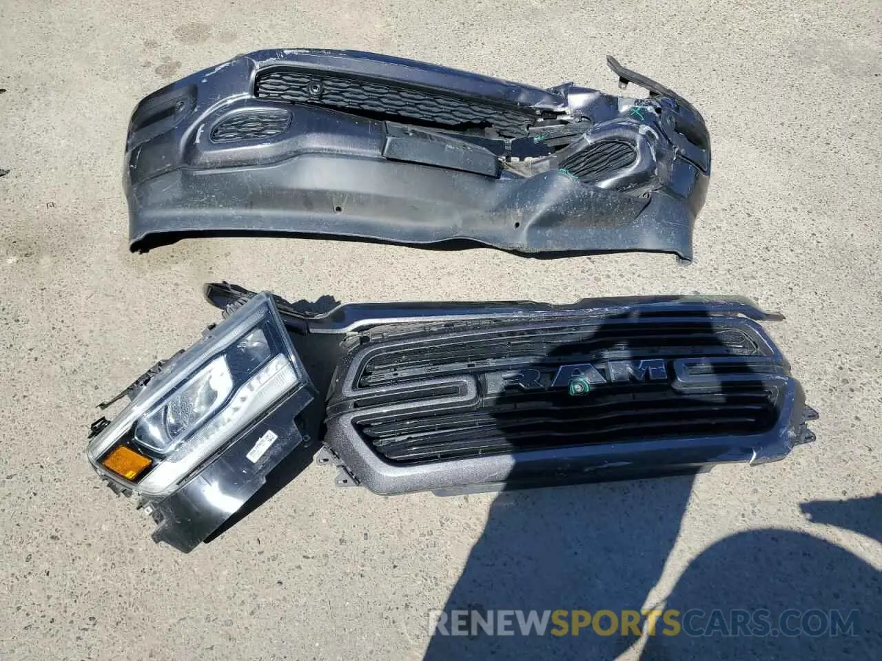 12 Photograph of a damaged car 1C6SRFJT6KN925454 RAM 1500 2019