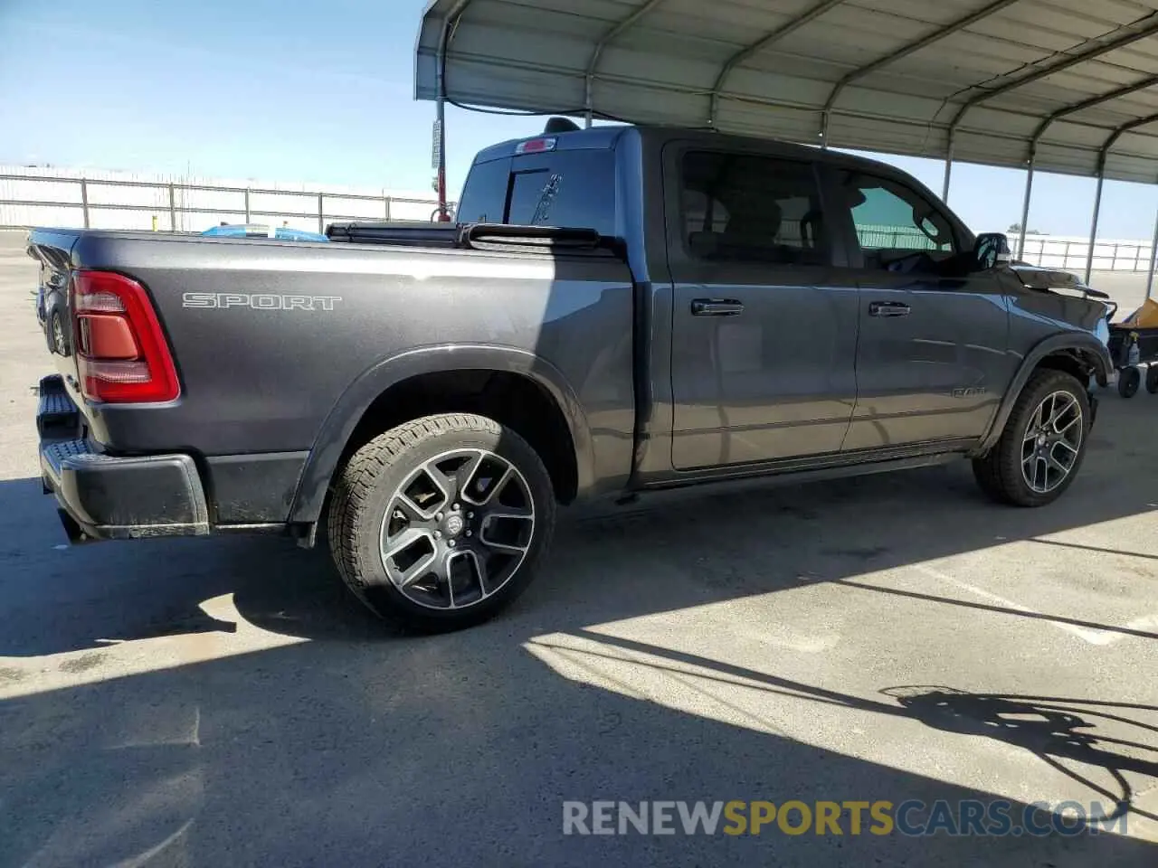 3 Photograph of a damaged car 1C6SRFJT6KN925454 RAM 1500 2019