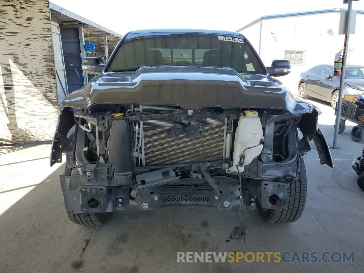 5 Photograph of a damaged car 1C6SRFJT6KN925454 RAM 1500 2019