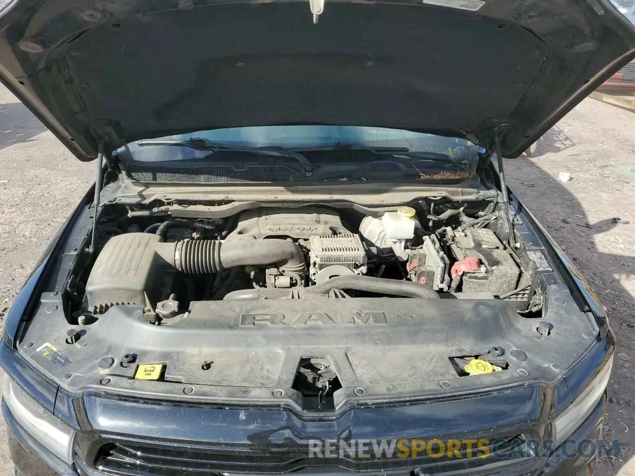 11 Photograph of a damaged car 1C6SRFJT8KN634132 RAM 1500 2019