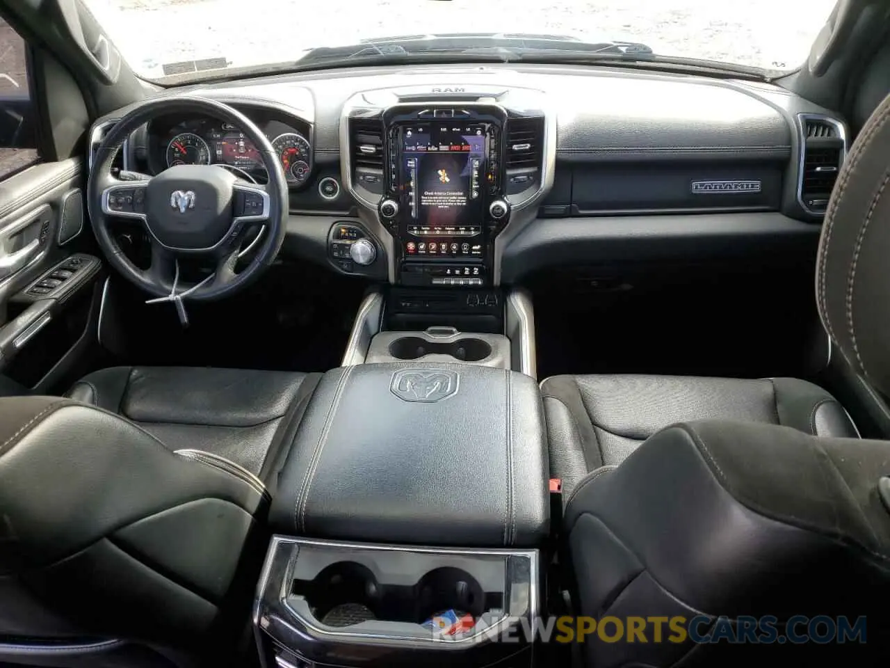 8 Photograph of a damaged car 1C6SRFJT8KN634132 RAM 1500 2019