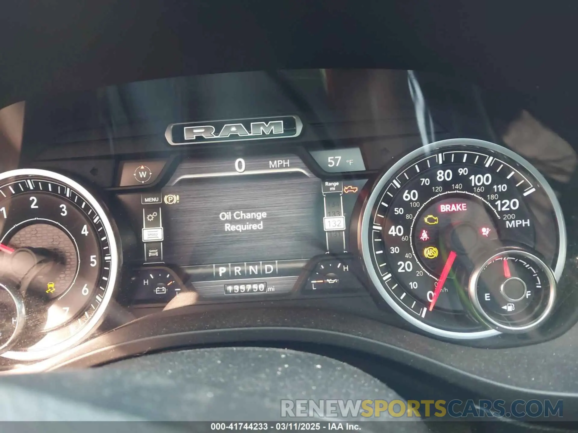 7 Photograph of a damaged car 1C6SRFJT9KN881854 RAM 1500 2019
