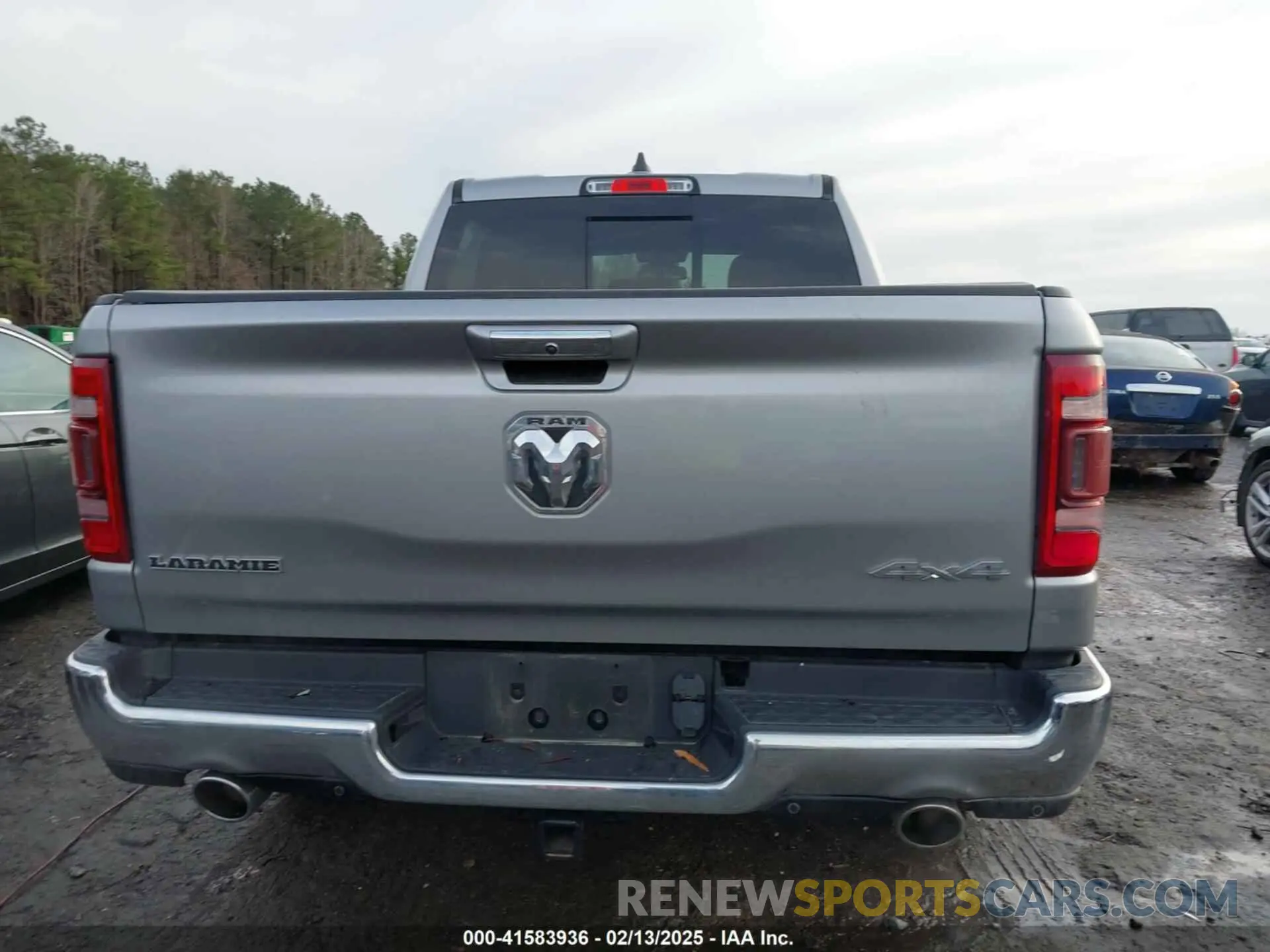 16 Photograph of a damaged car 1C6SRFJTXKN511285 RAM 1500 2019