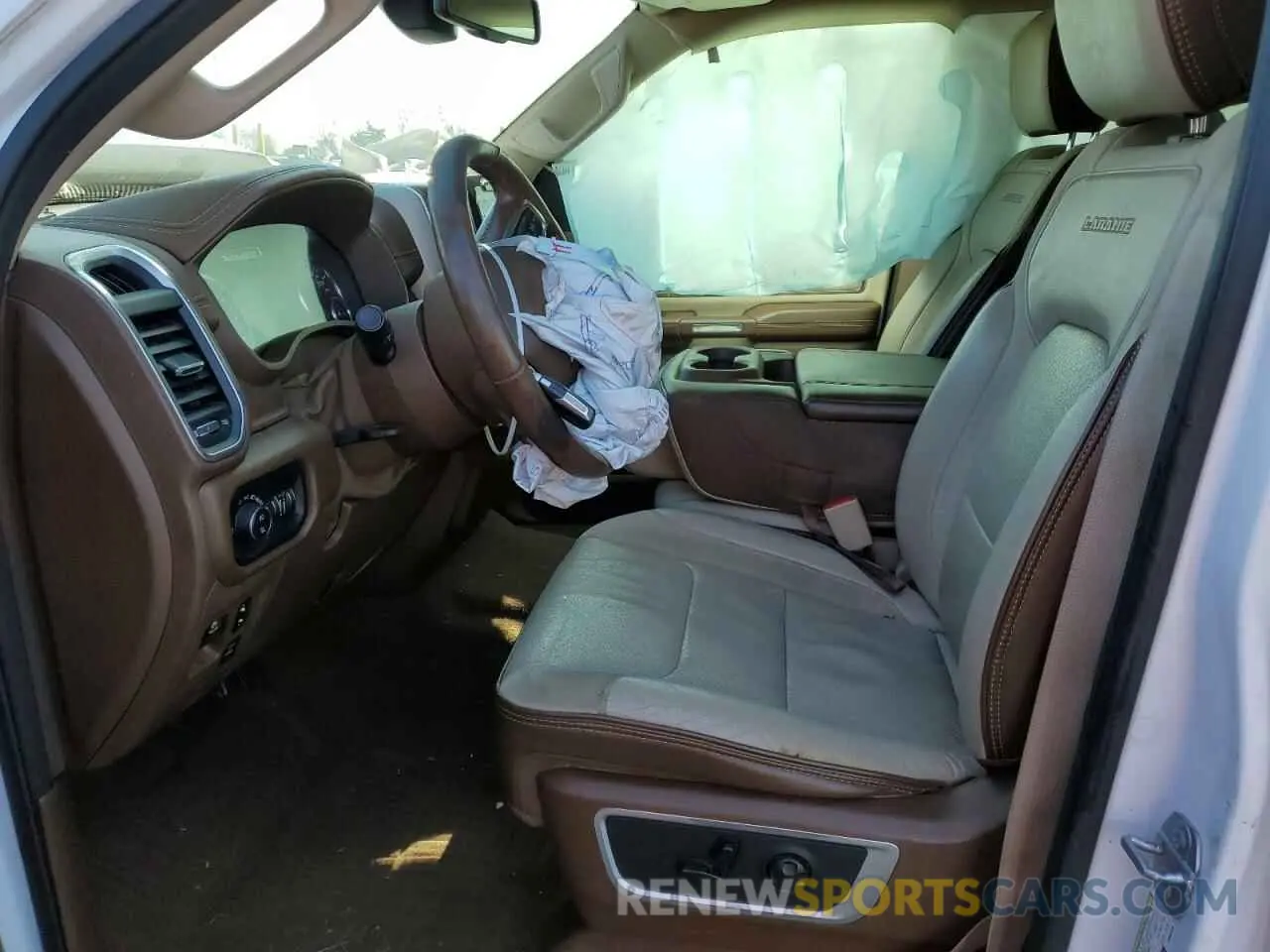 7 Photograph of a damaged car 1C6SRFJTXKN682229 RAM 1500 2019
