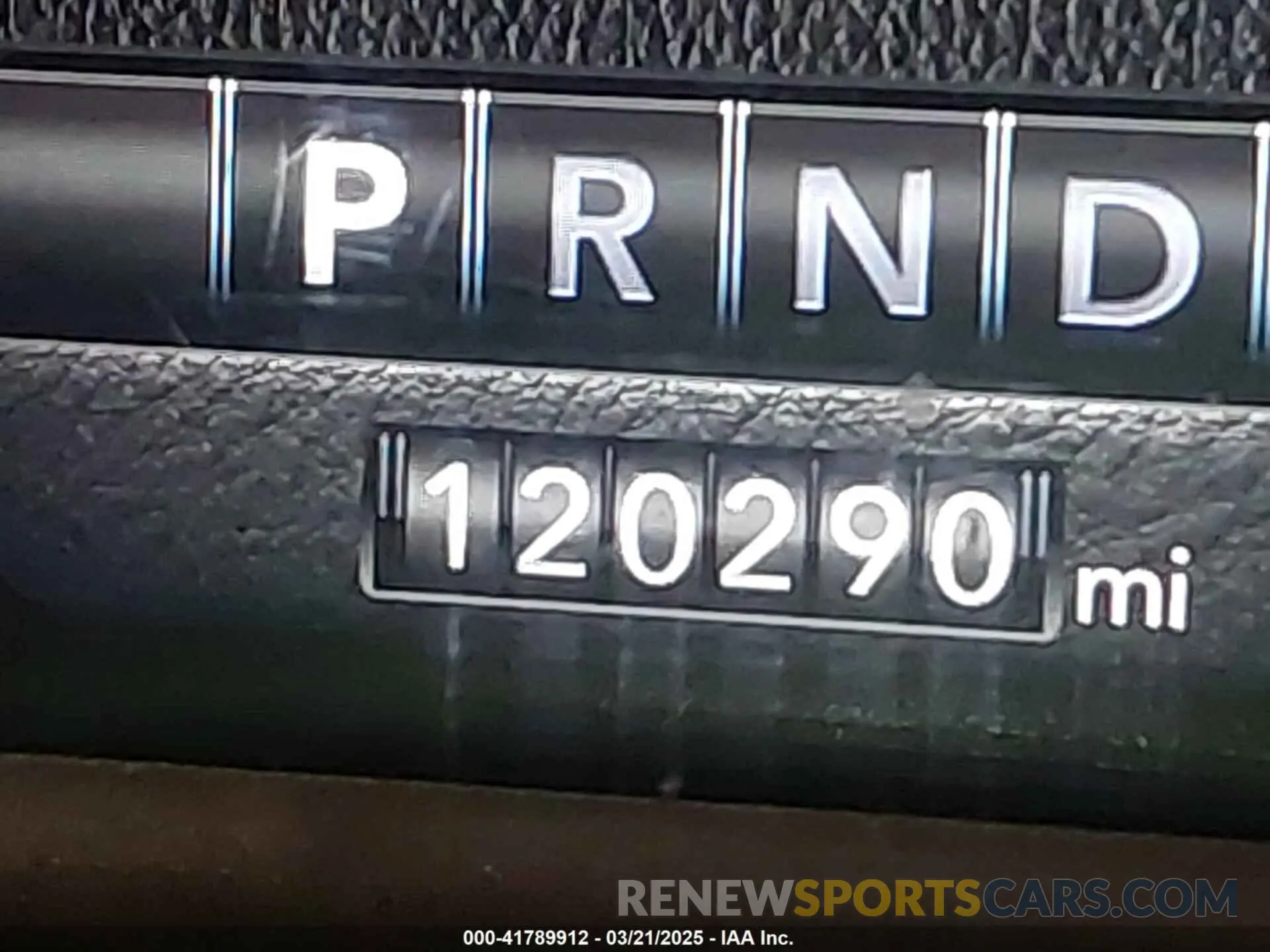 15 Photograph of a damaged car 1C6SRFKT0KN524819 RAM 1500 2019