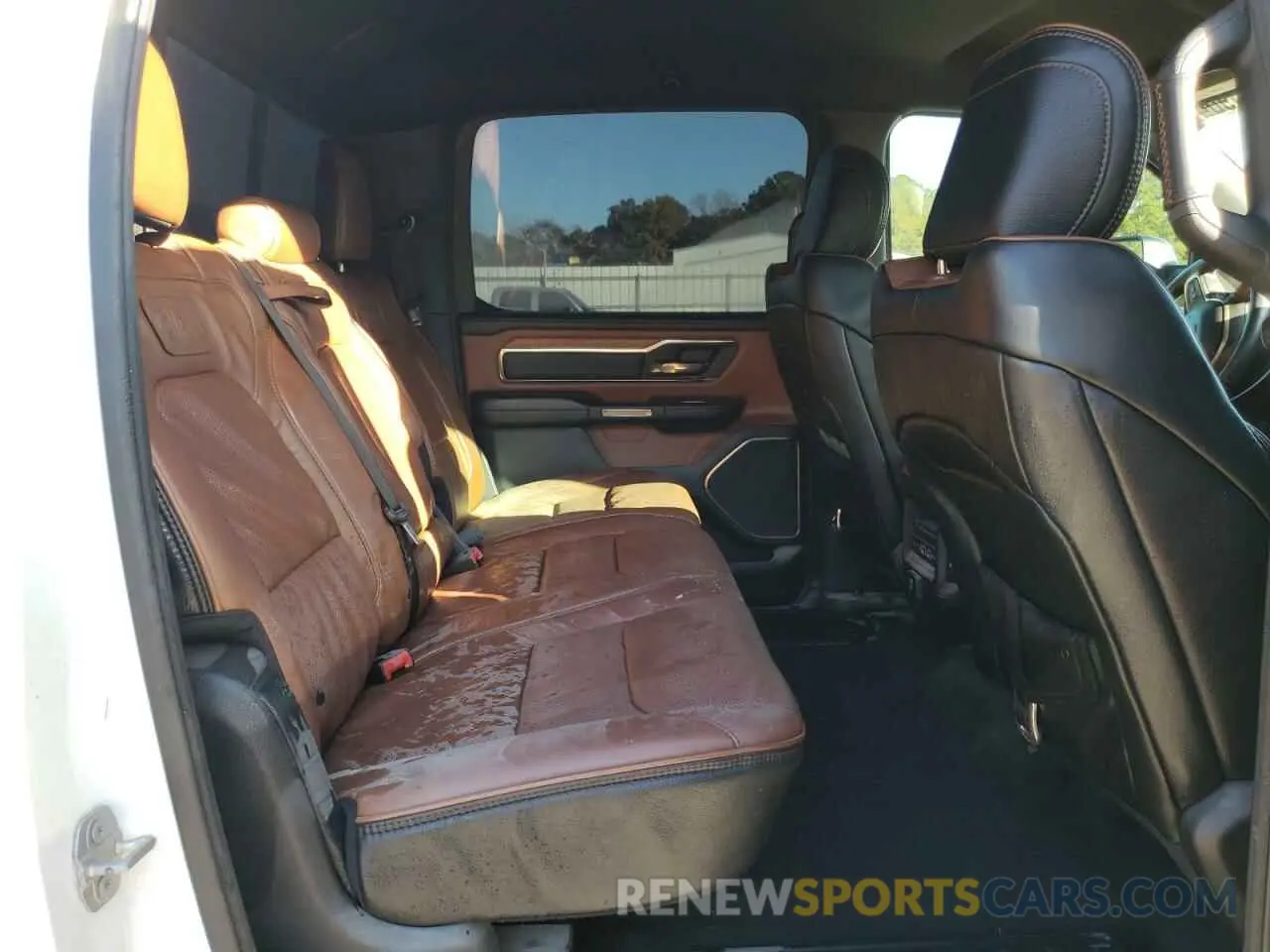 10 Photograph of a damaged car 1C6SRFKT6KN906787 RAM 1500 2019