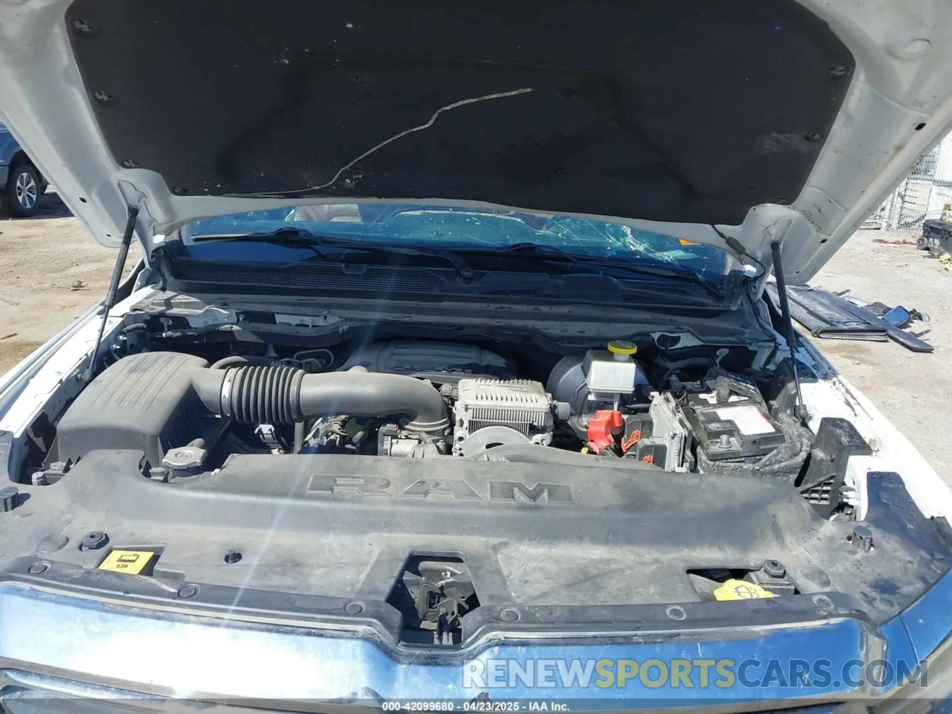 10 Photograph of a damaged car 1C6SRFKT7KN897078 RAM 1500 2019