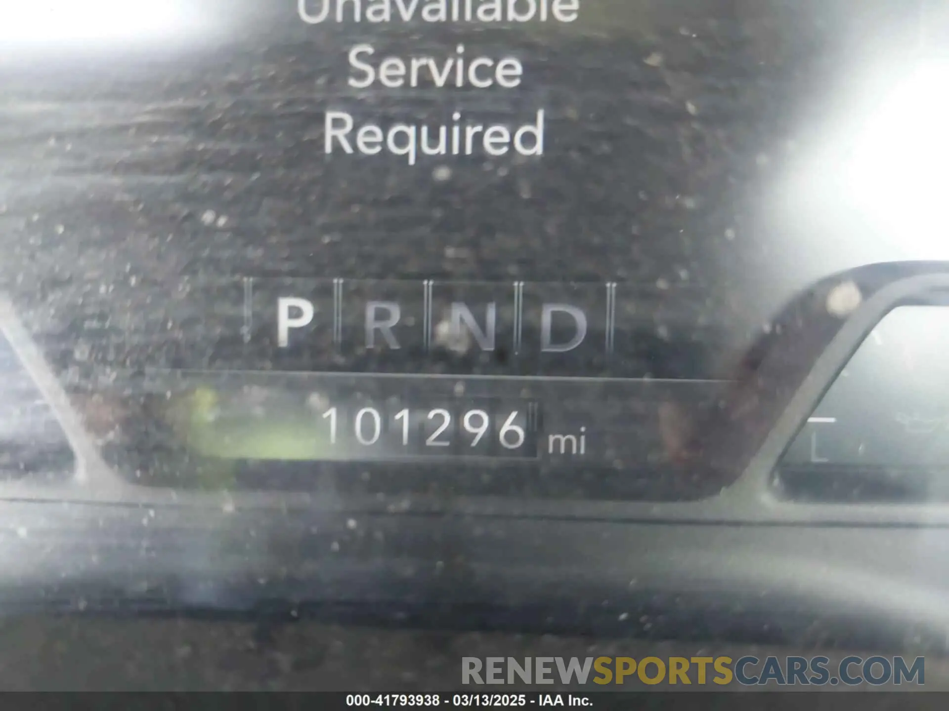 15 Photograph of a damaged car 1C6SRFLT1KN758319 RAM 1500 2019