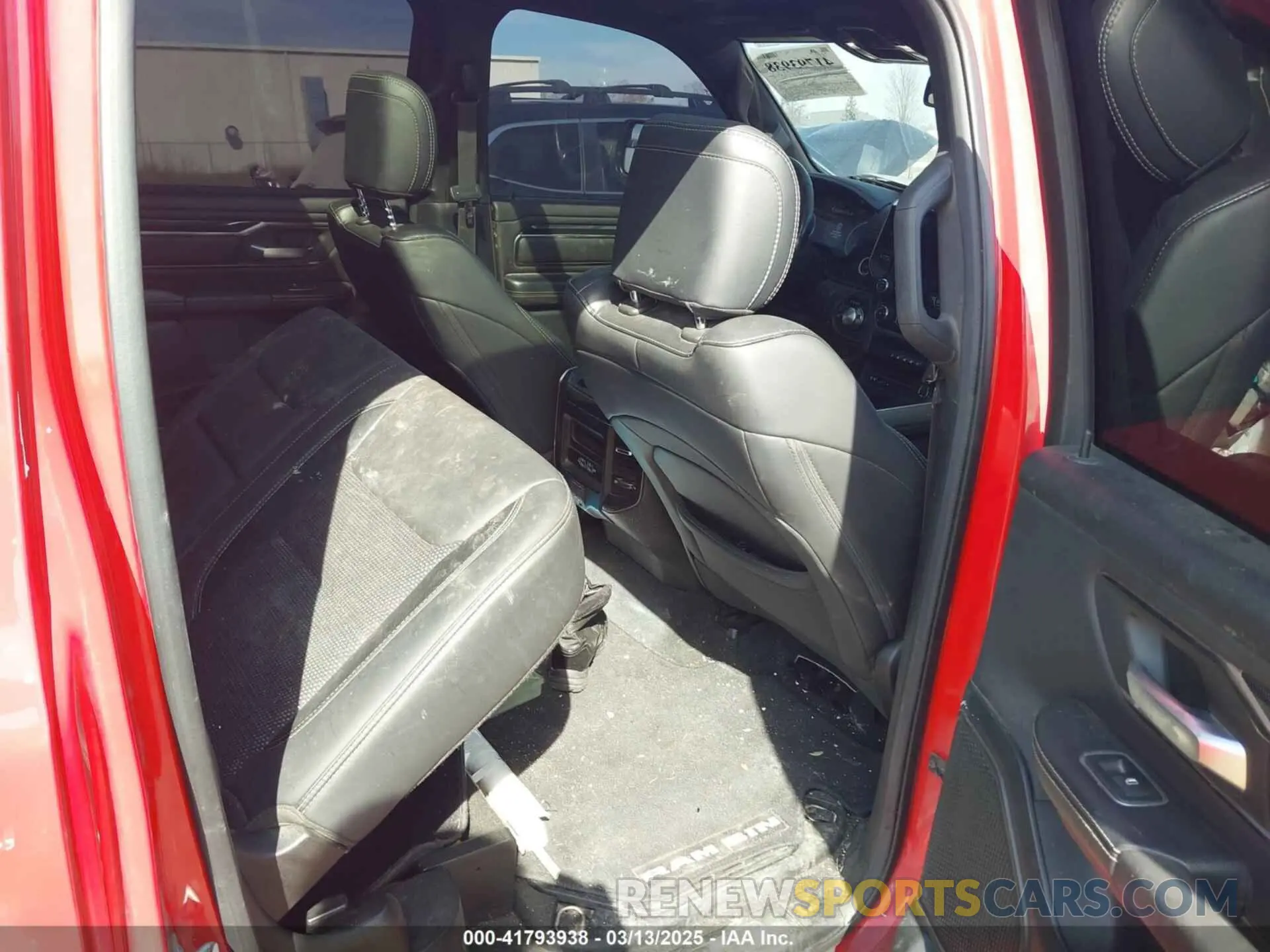 8 Photograph of a damaged car 1C6SRFLT1KN758319 RAM 1500 2019