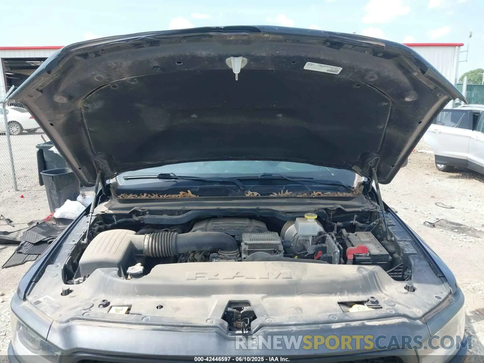 10 Photograph of a damaged car 1C6SRFLT2KN551194 RAM 1500 2019