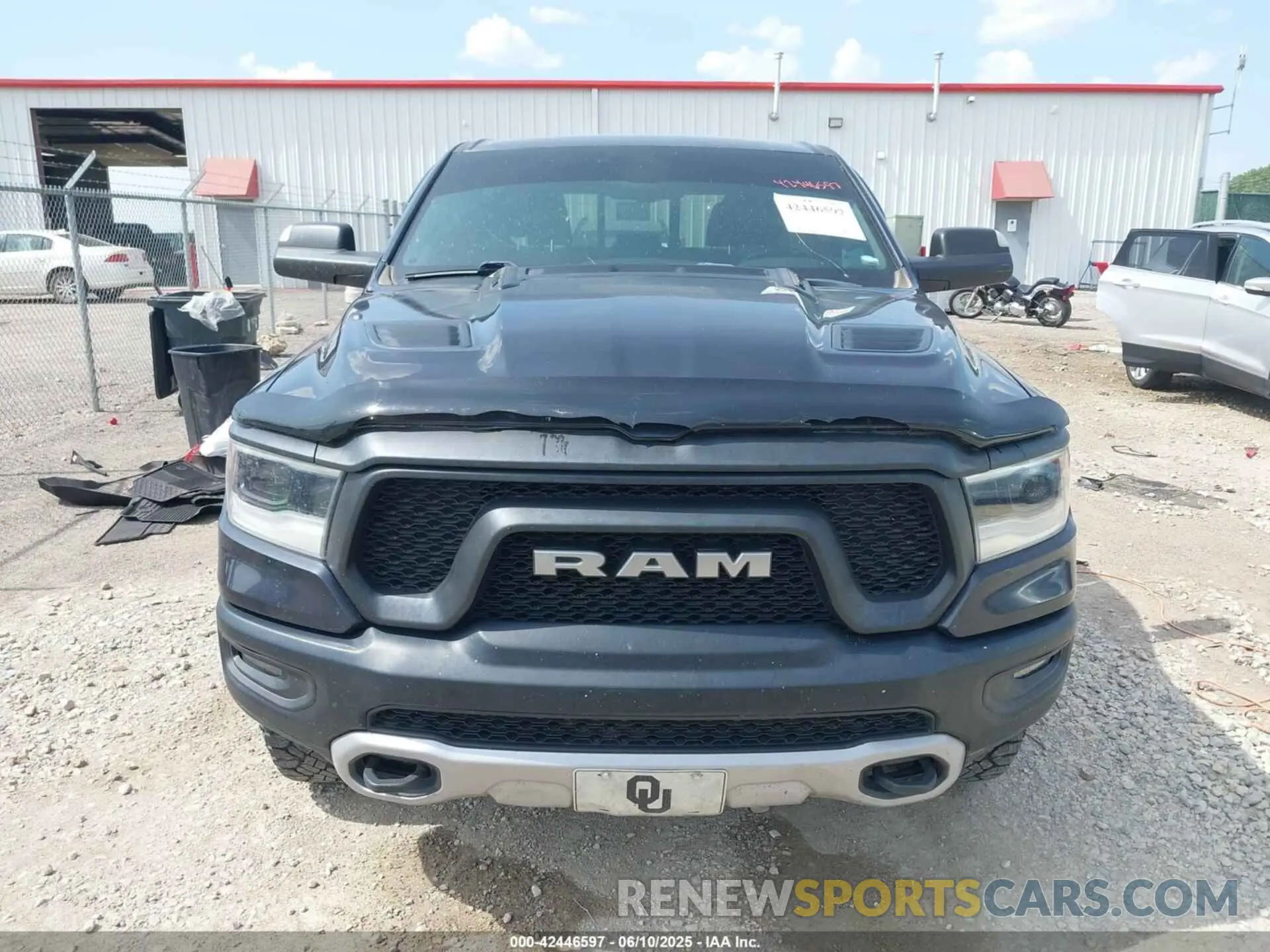 12 Photograph of a damaged car 1C6SRFLT2KN551194 RAM 1500 2019