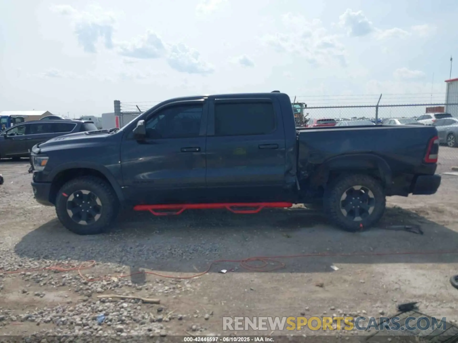 14 Photograph of a damaged car 1C6SRFLT2KN551194 RAM 1500 2019