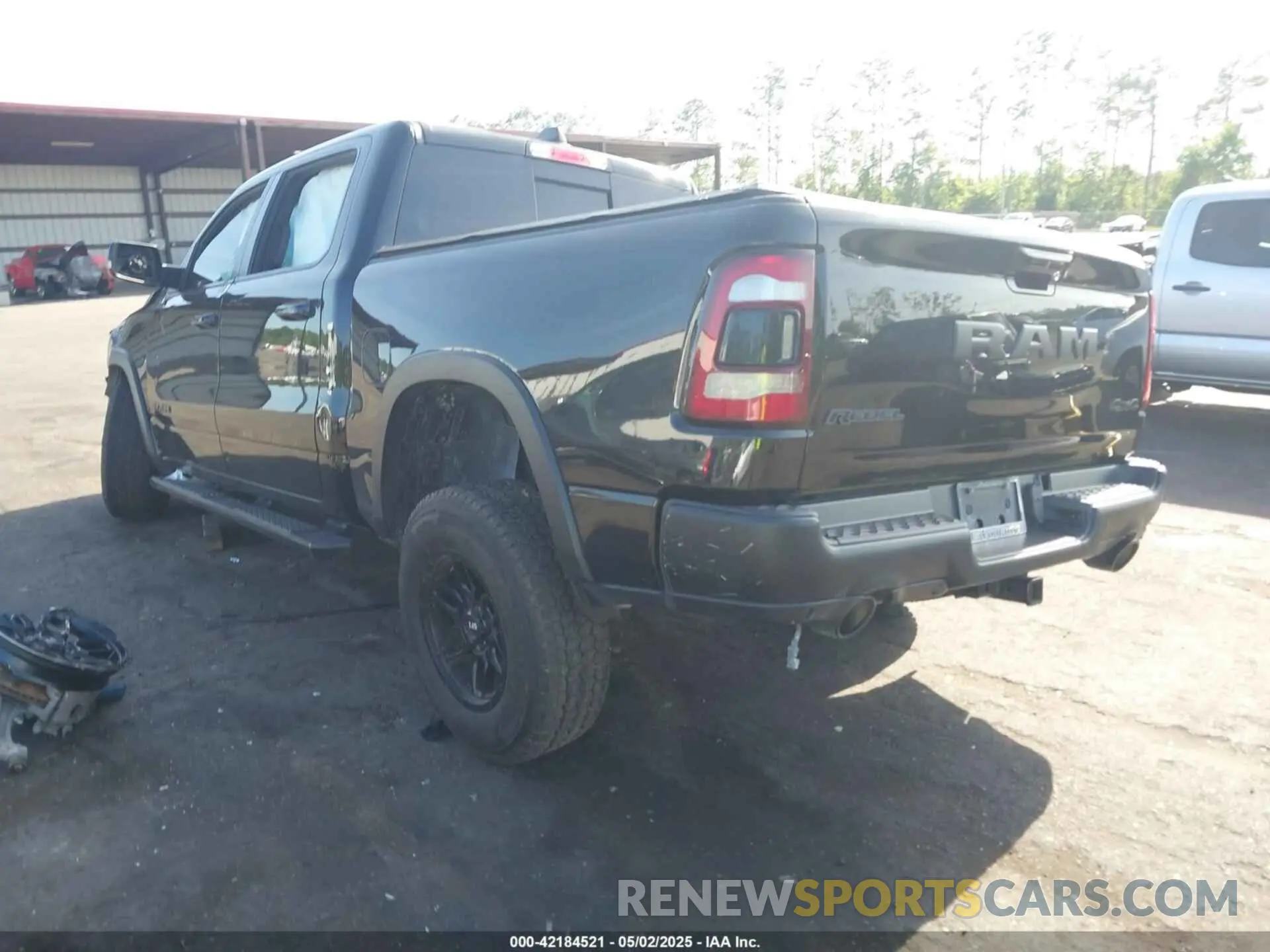 3 Photograph of a damaged car 1C6SRFLT3KN630552 RAM 1500 2019